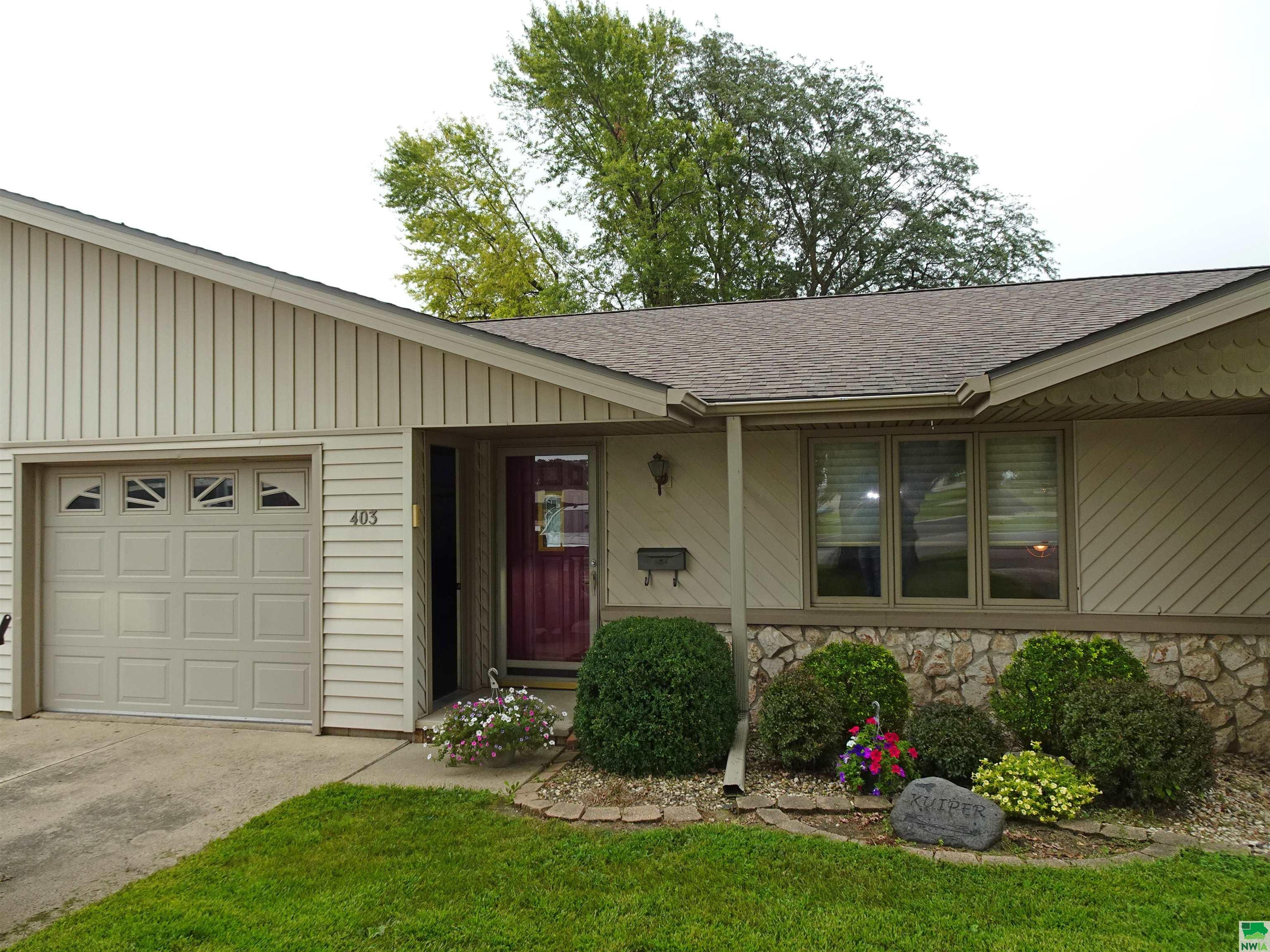 403 6th Avenue, Sheldon, IA 51201 