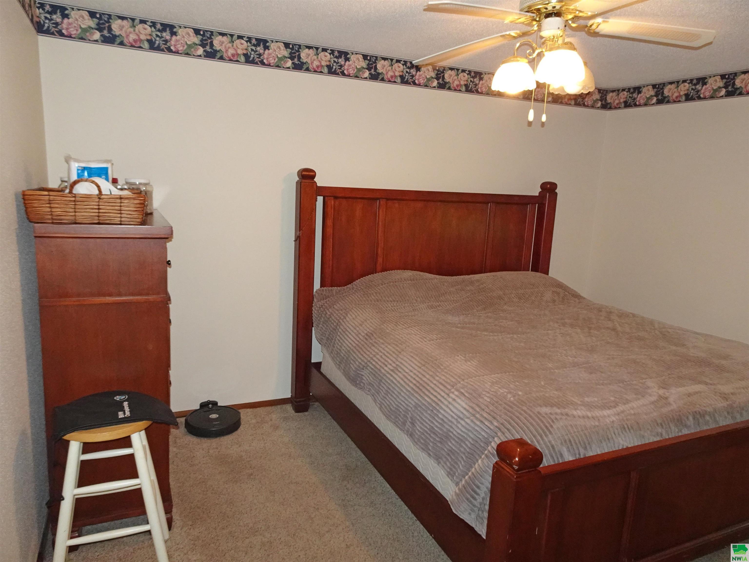MLS #830092