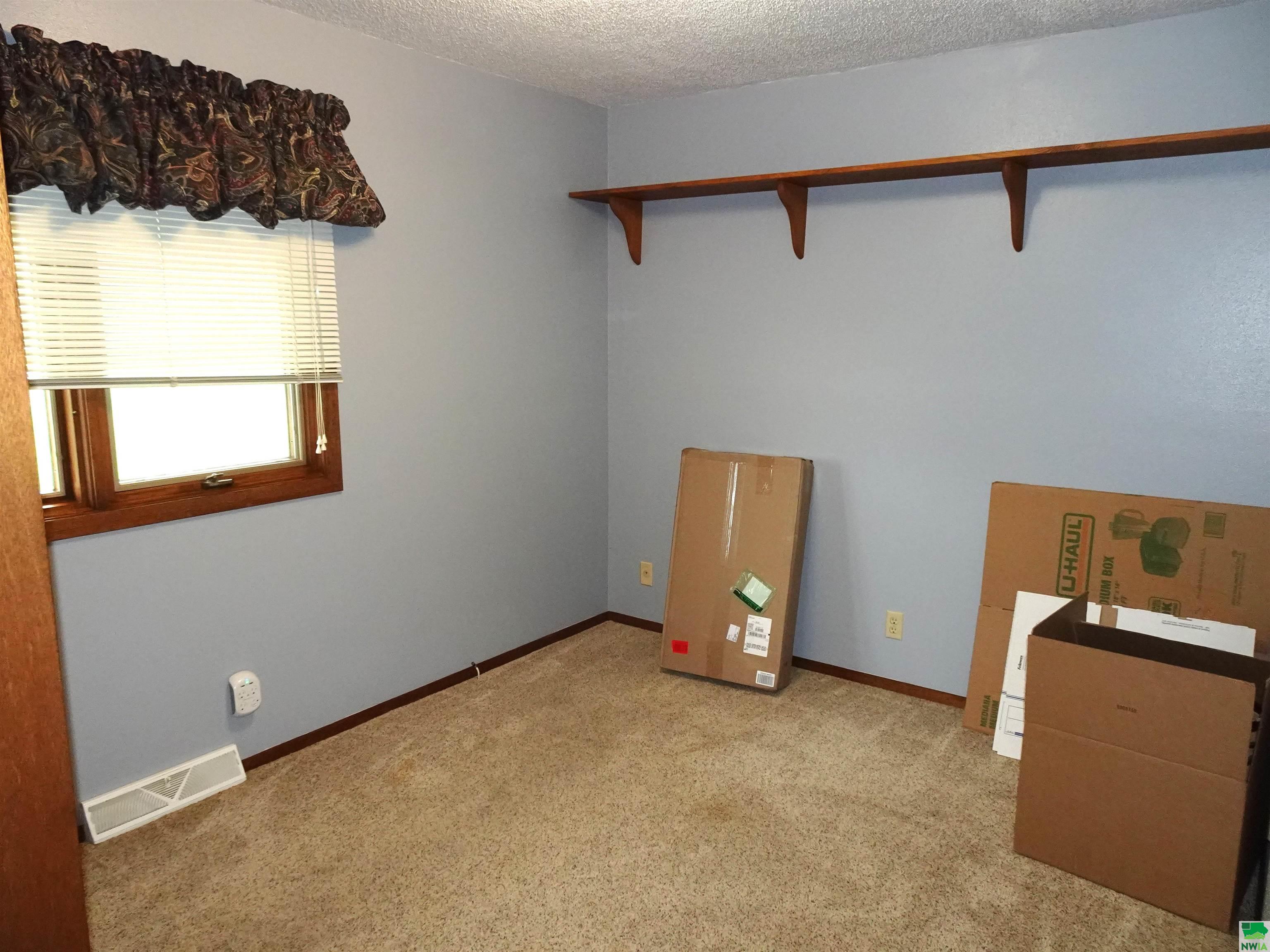 MLS #830092