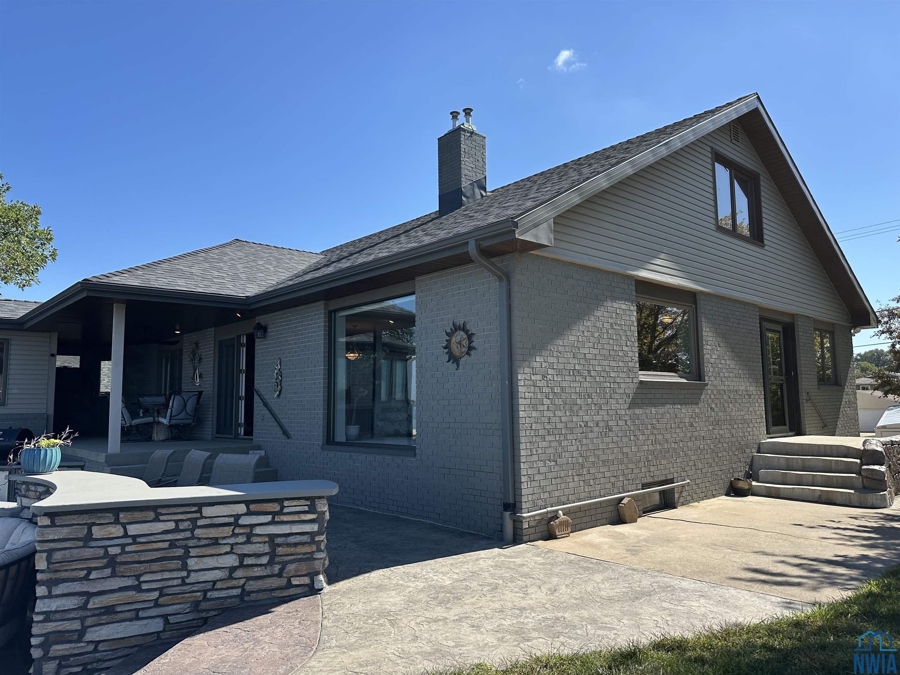 MLS #830094