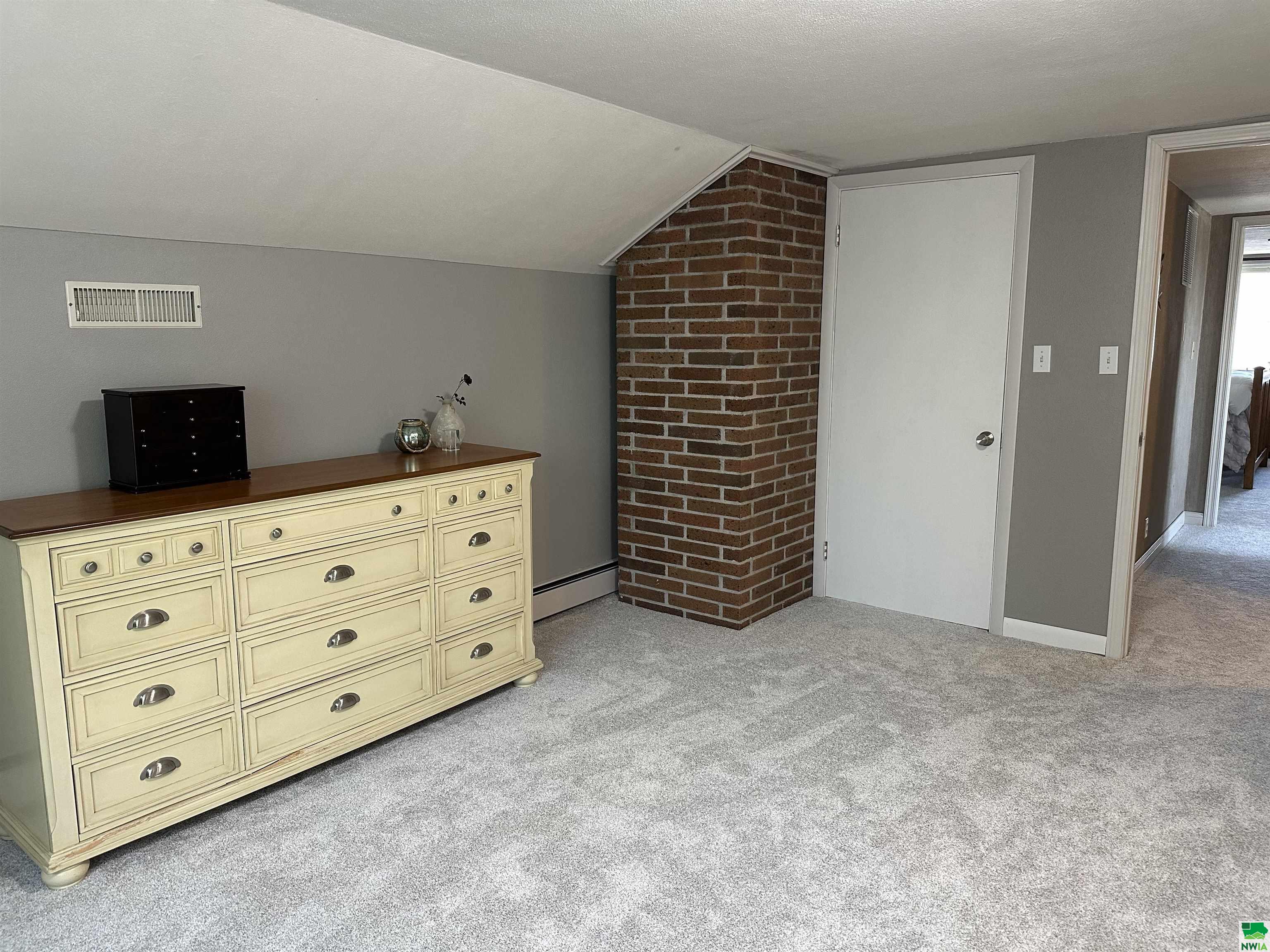 MLS #830094