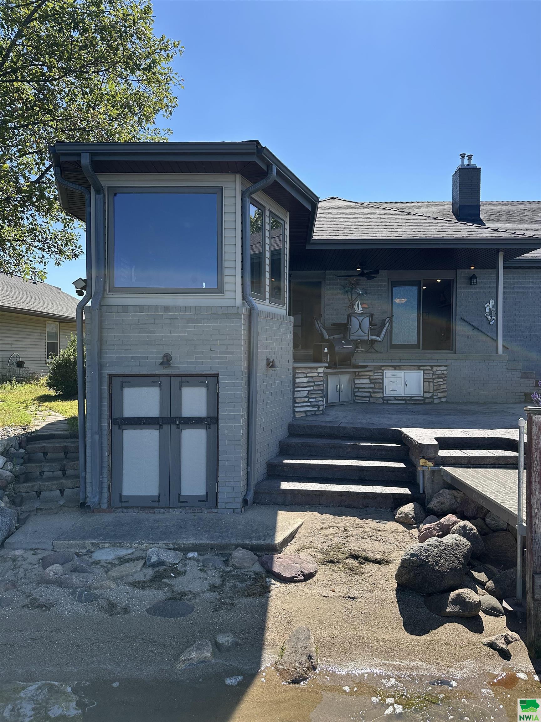 MLS #830094
