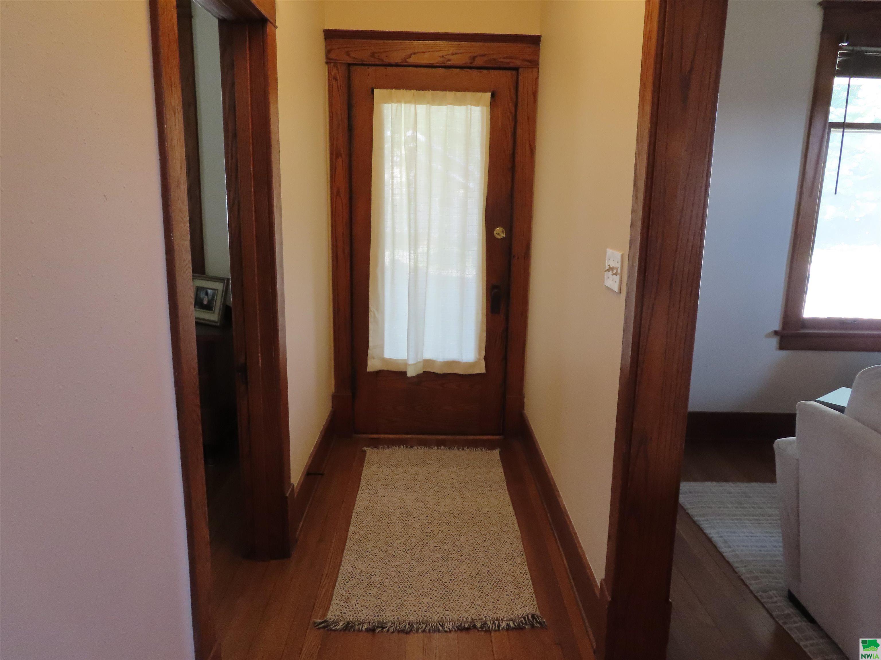 MLS #830095