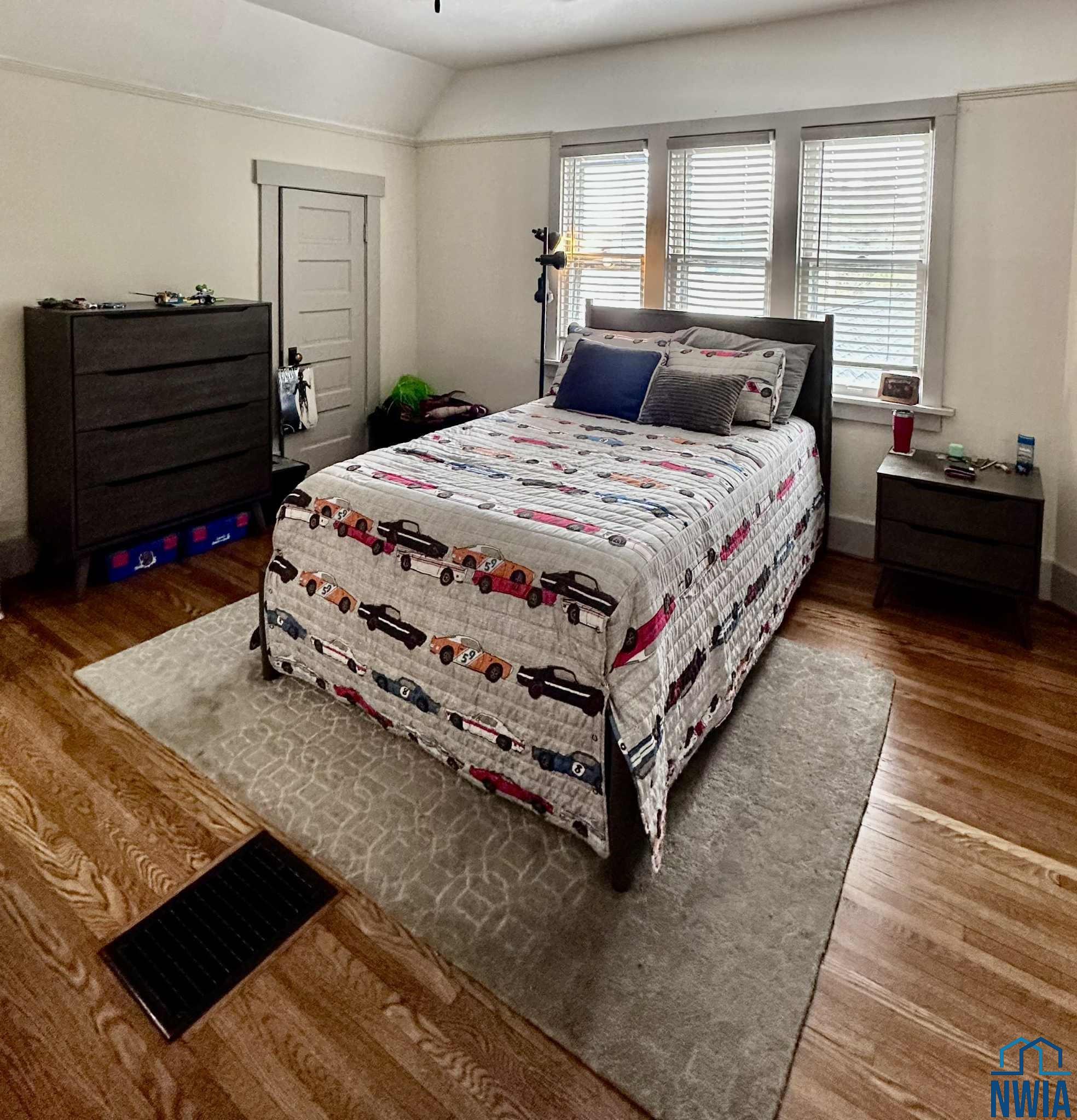 MLS #830095