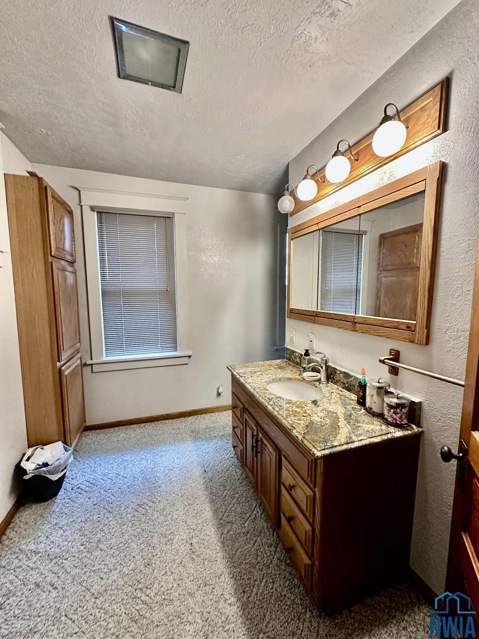 MLS #830095