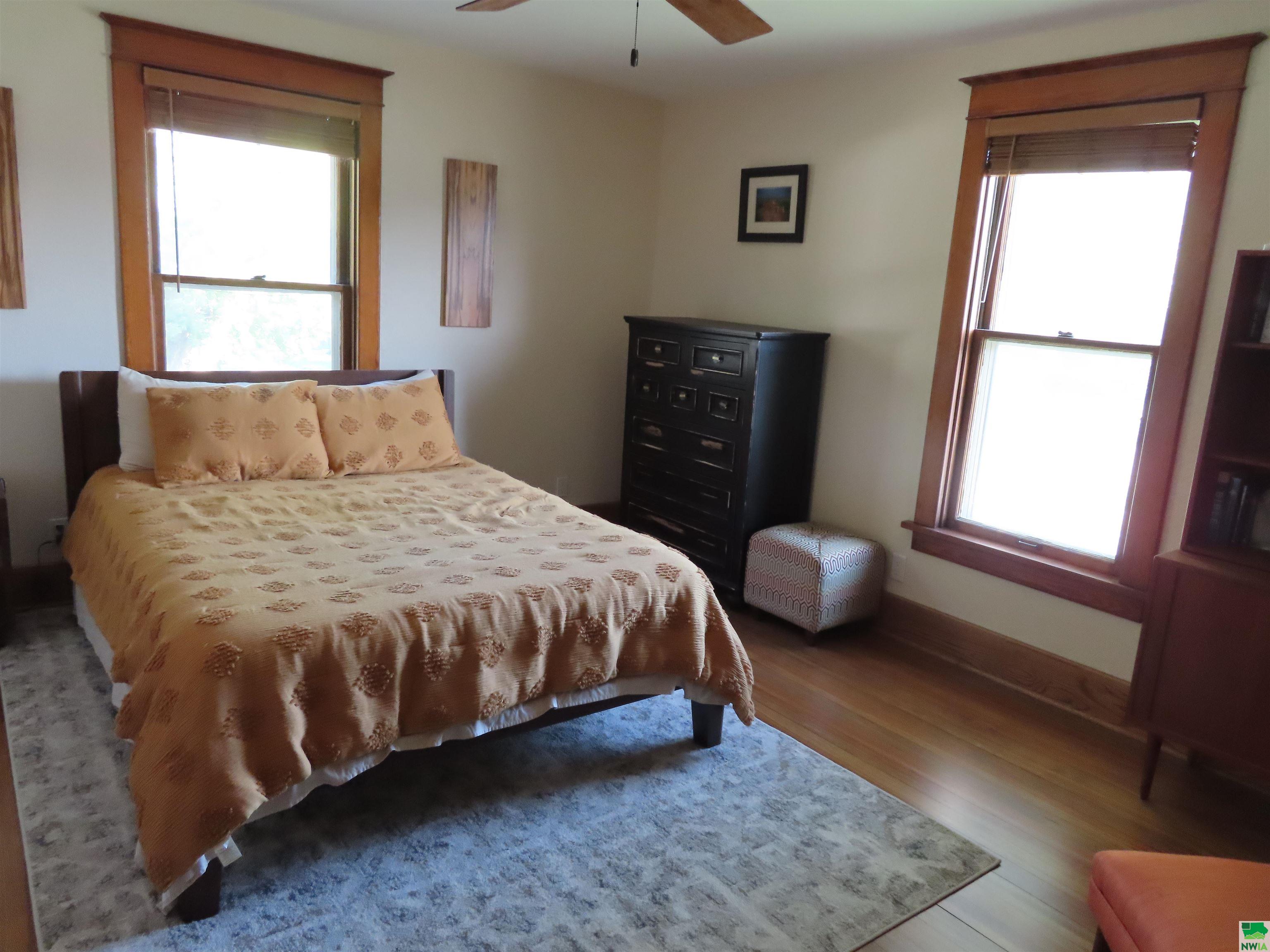 MLS #830095