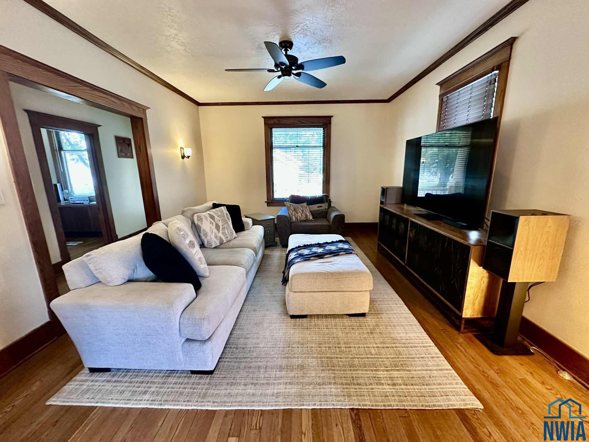 MLS #830095