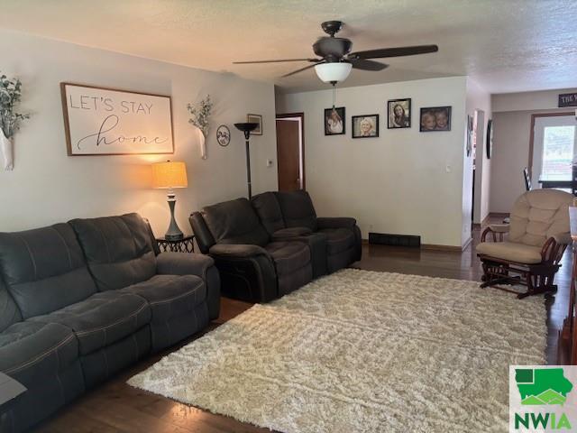 MLS #830097