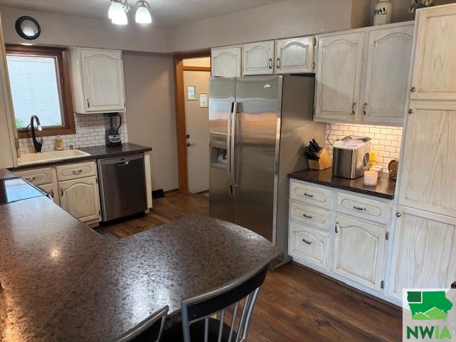 MLS #830097