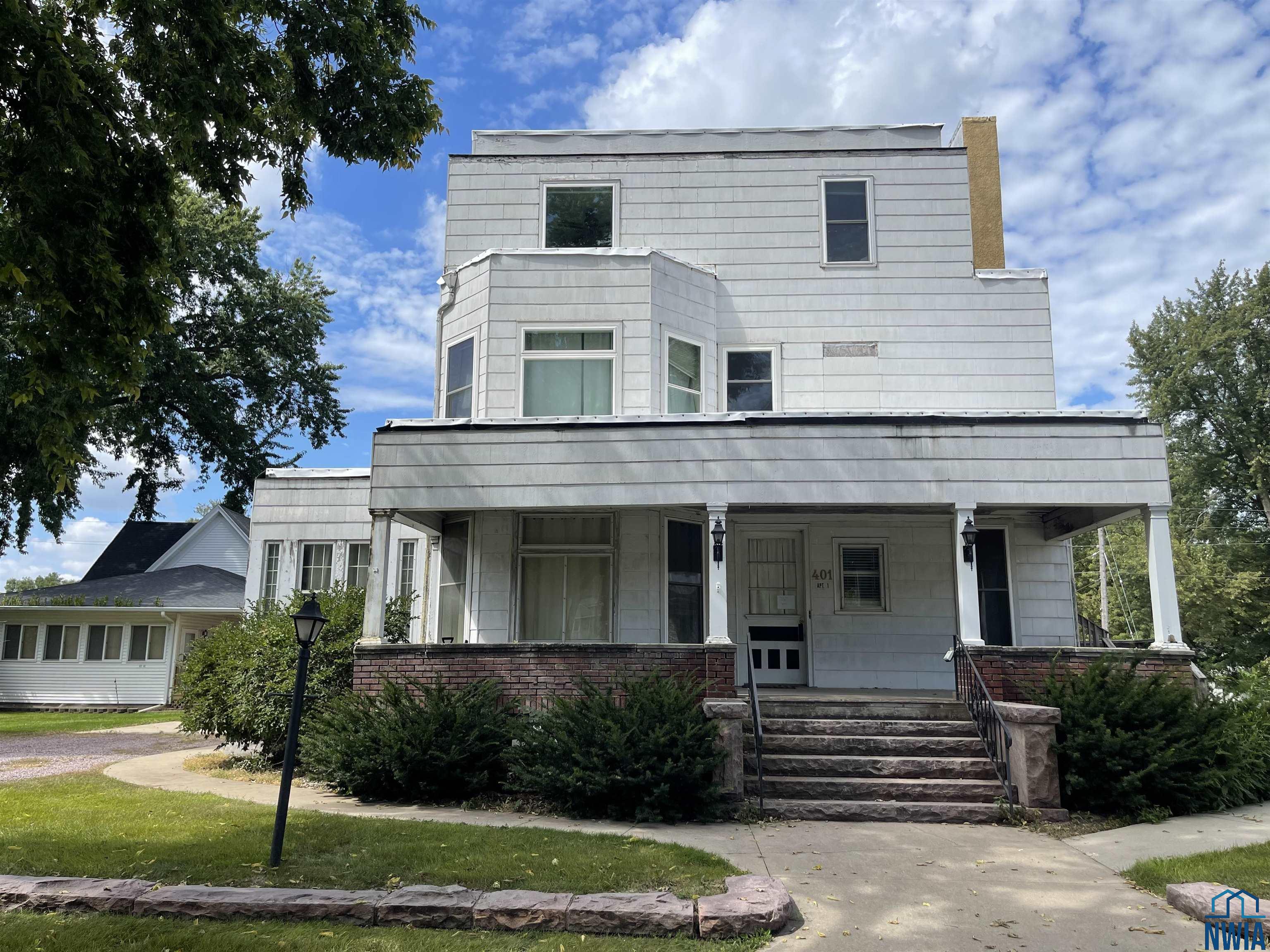 MLS #830098