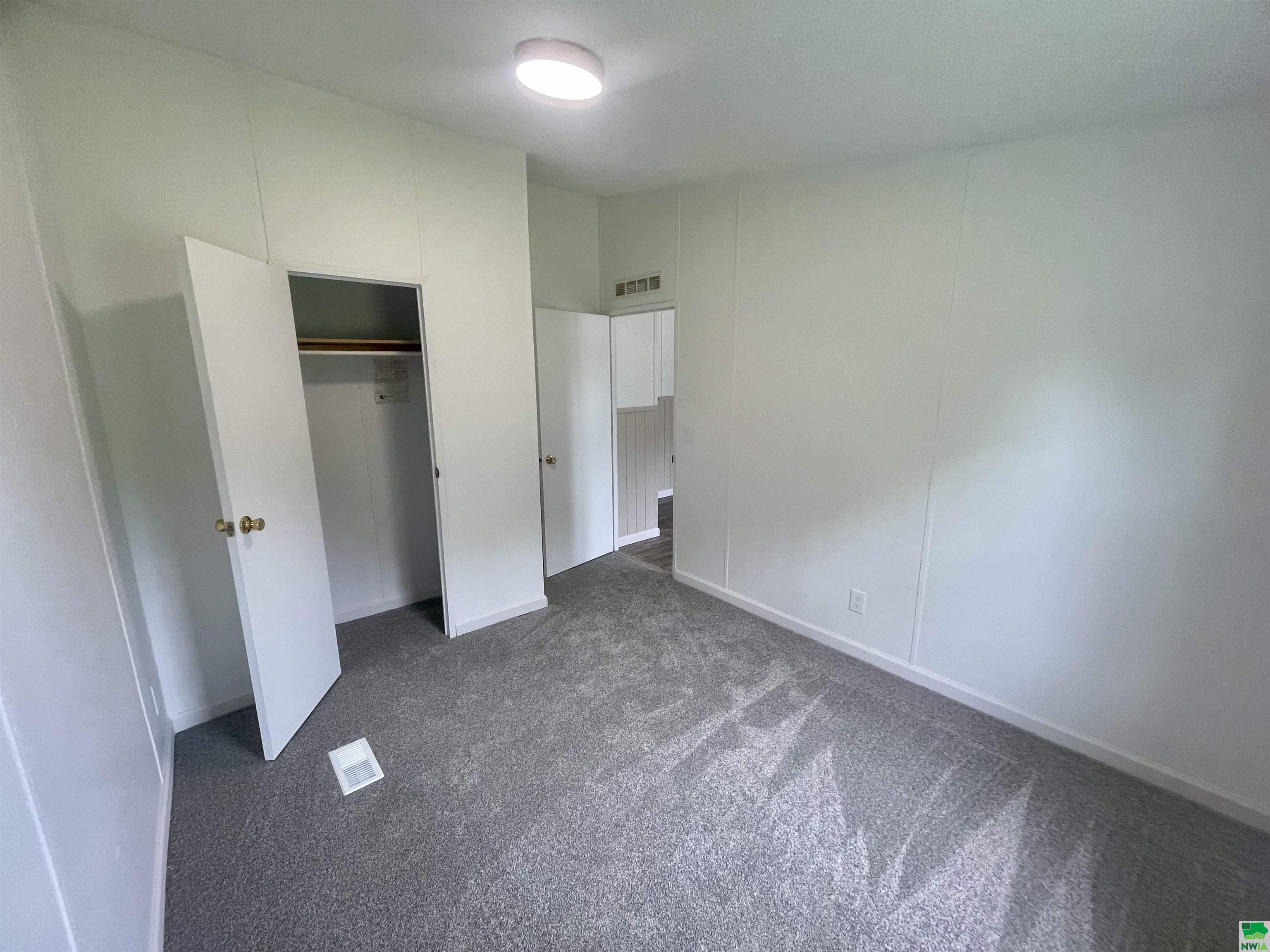 MLS #830099