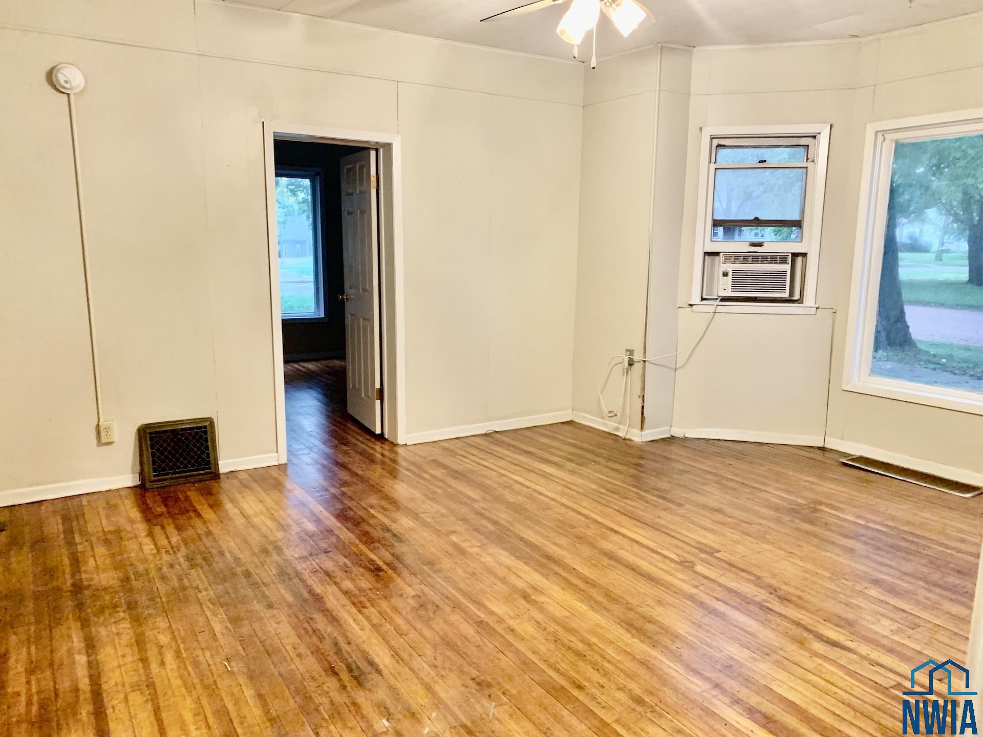 MLS #830107