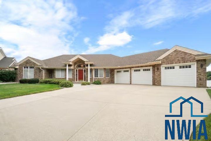 4859 Bradford Lane, Sioux City, IA 51106 