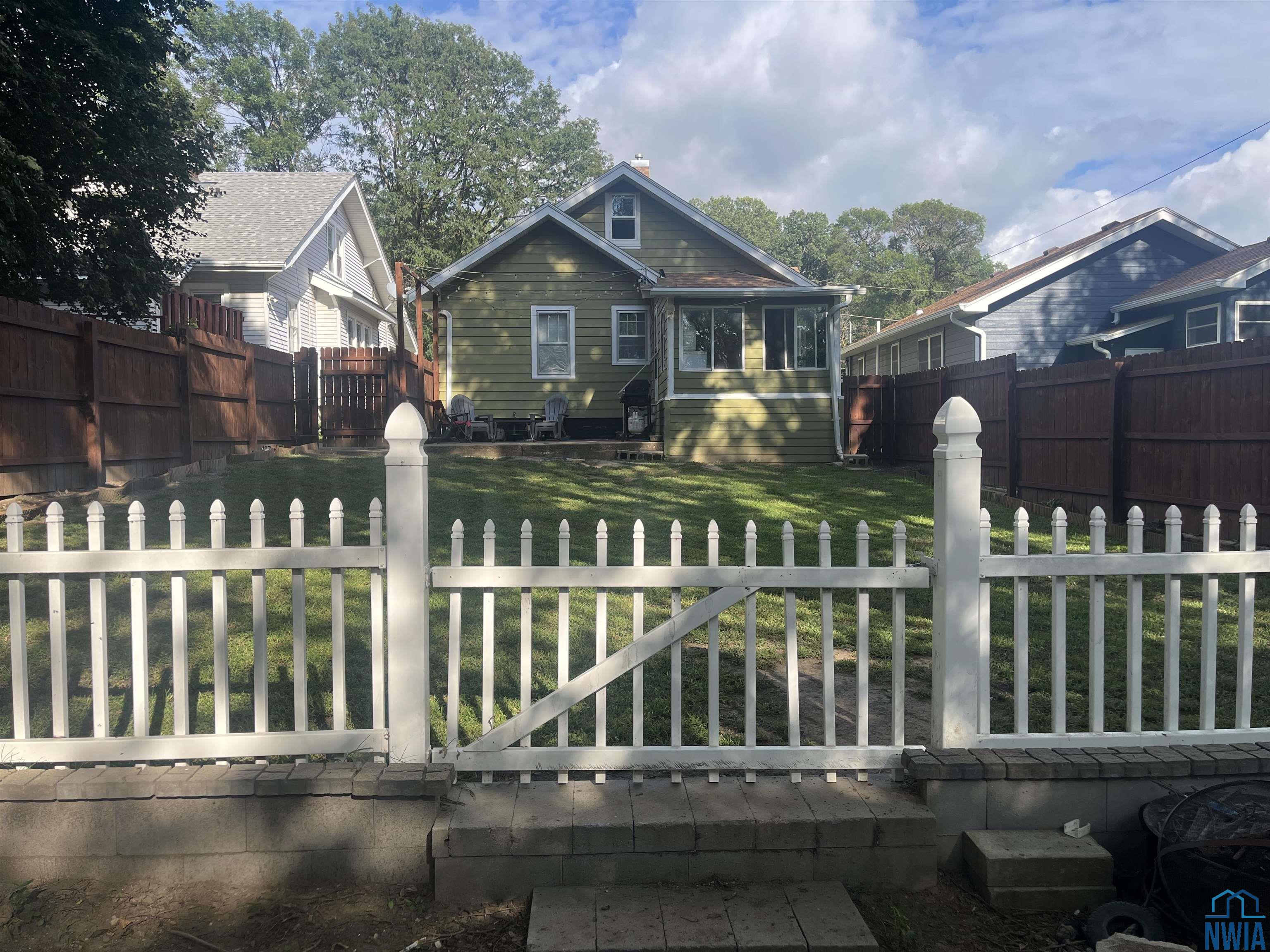 MLS #830122