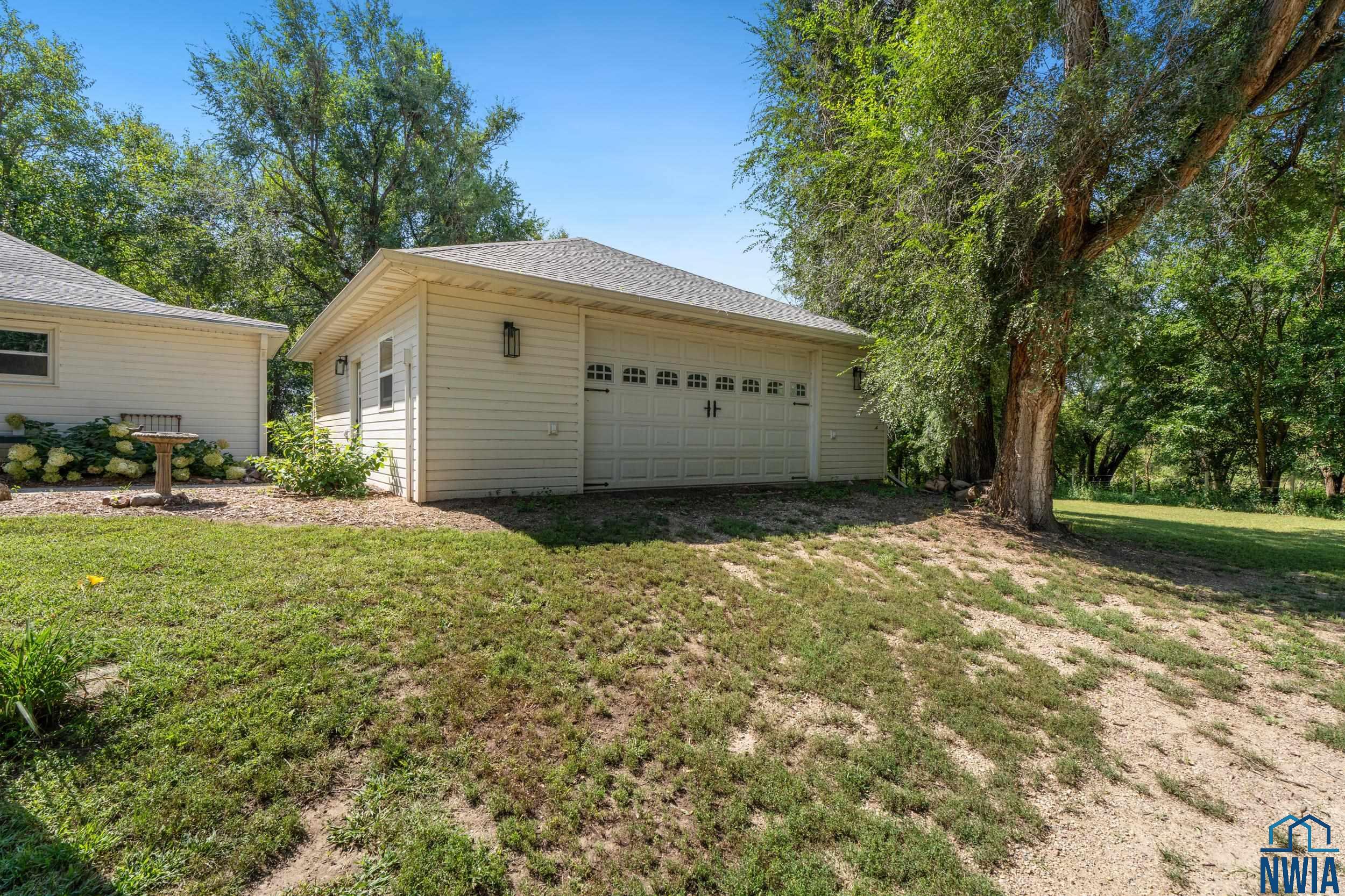 MLS #830128