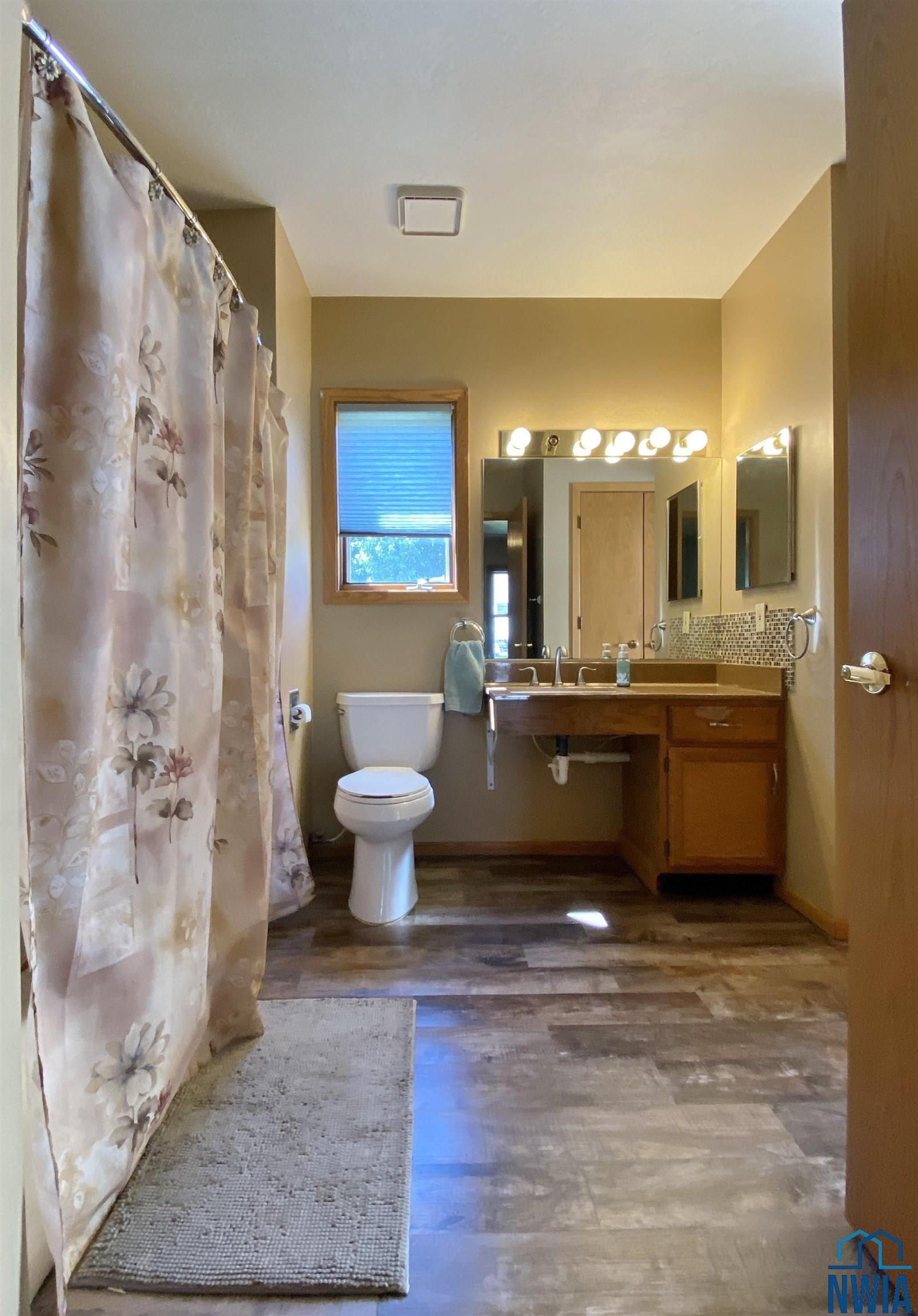 MLS #830133