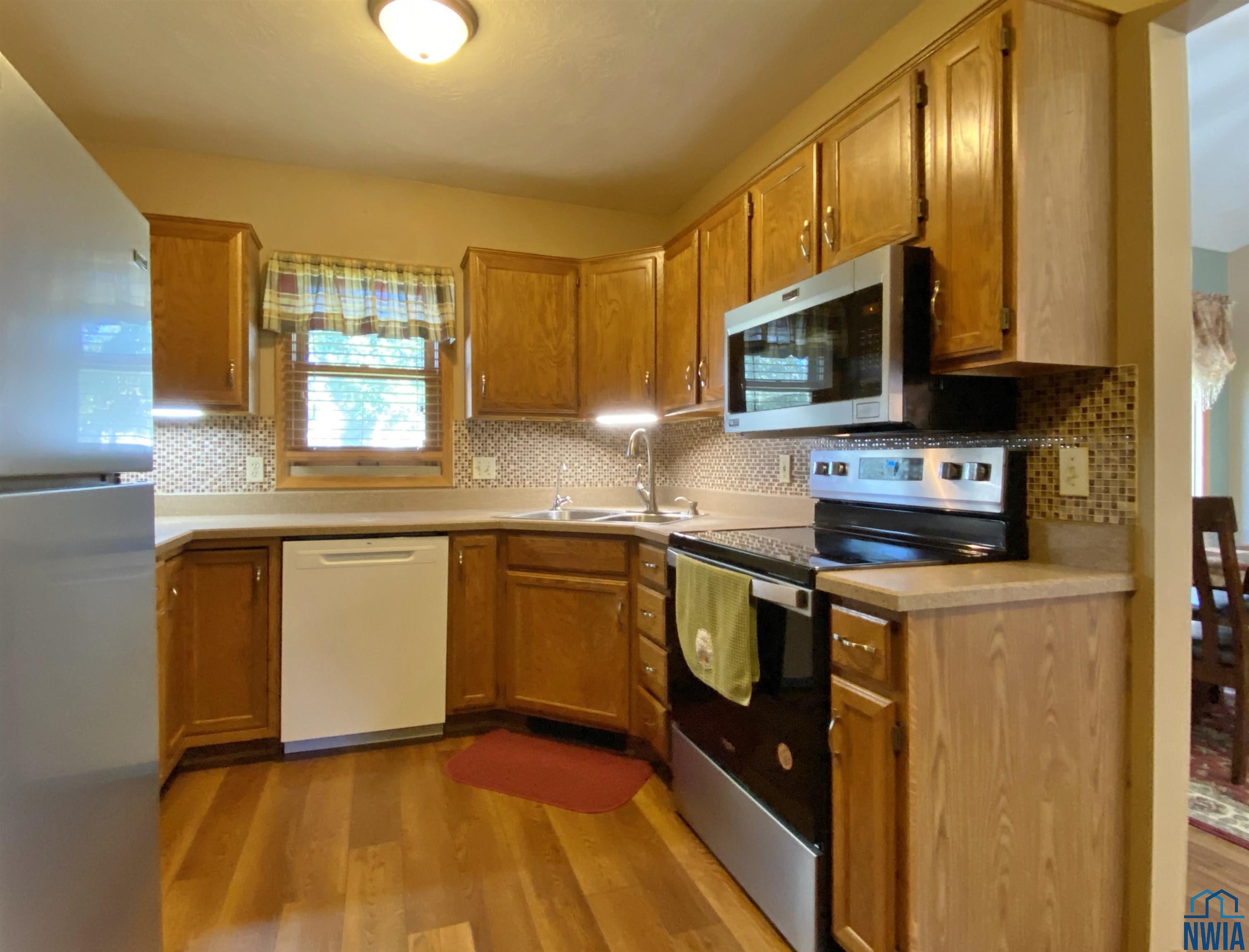MLS #830133