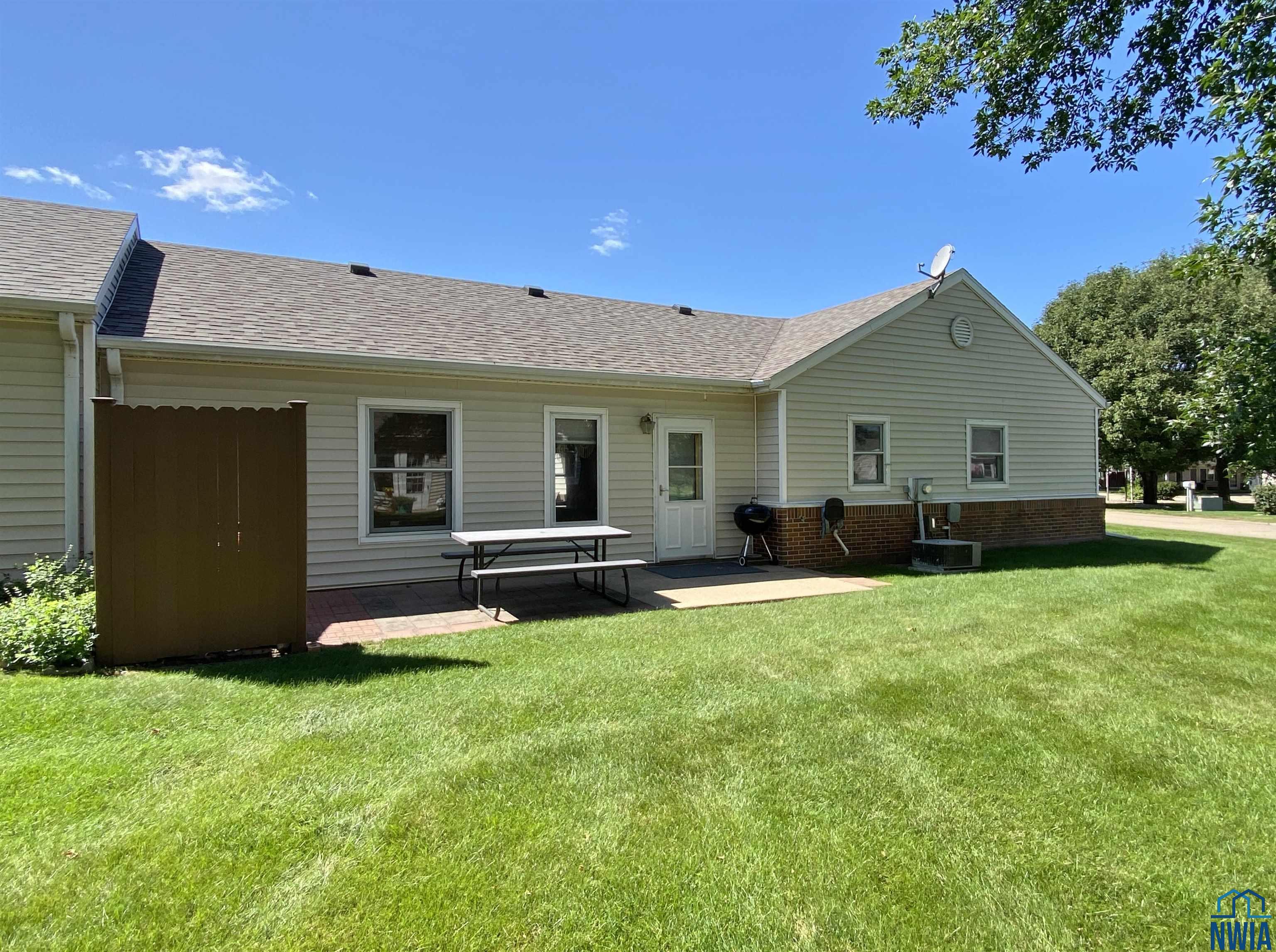 MLS #830133