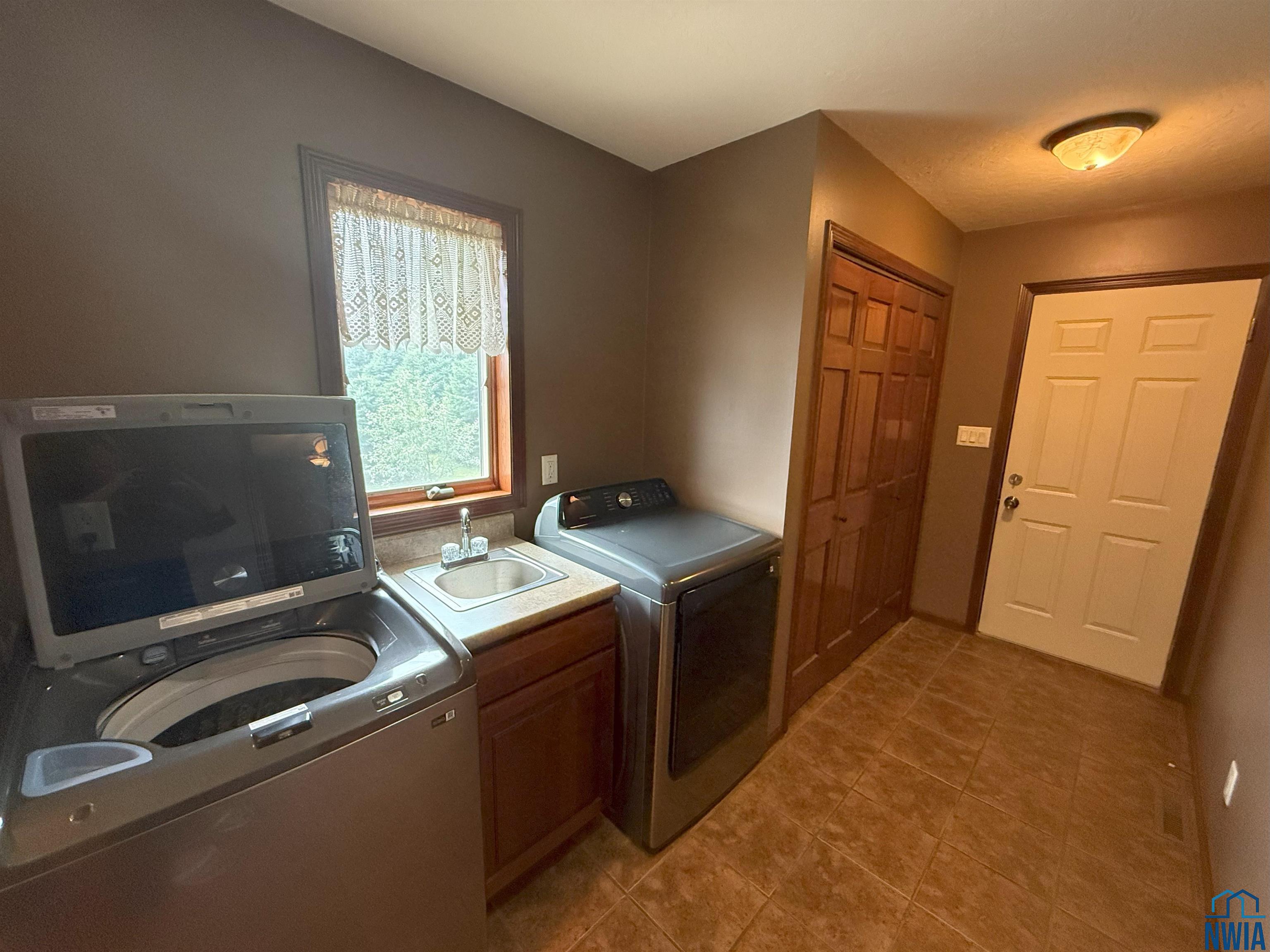 MLS #830138