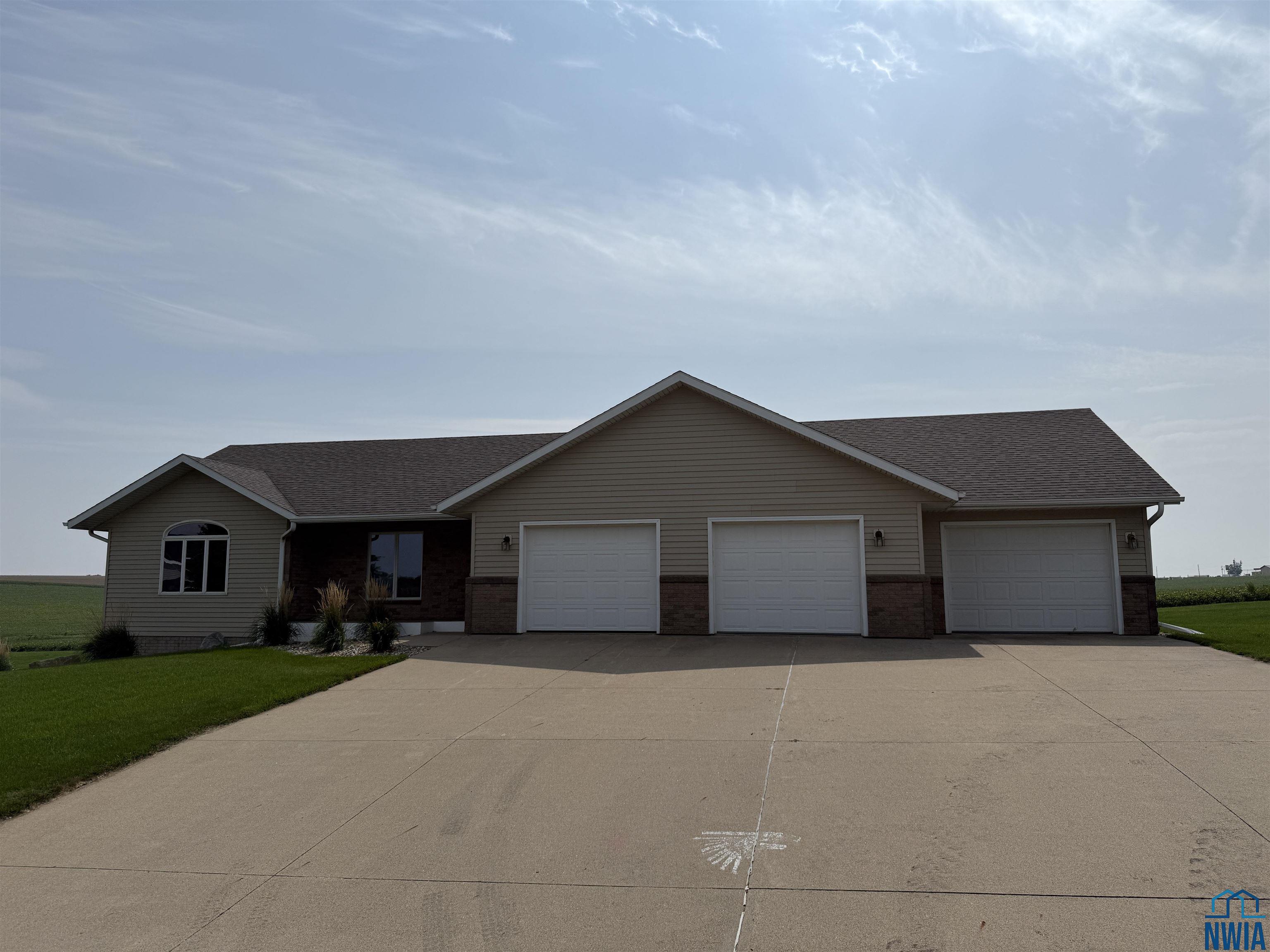 127 Pleasant View Drive						  						 , Ireton						 , IA						  51027						  