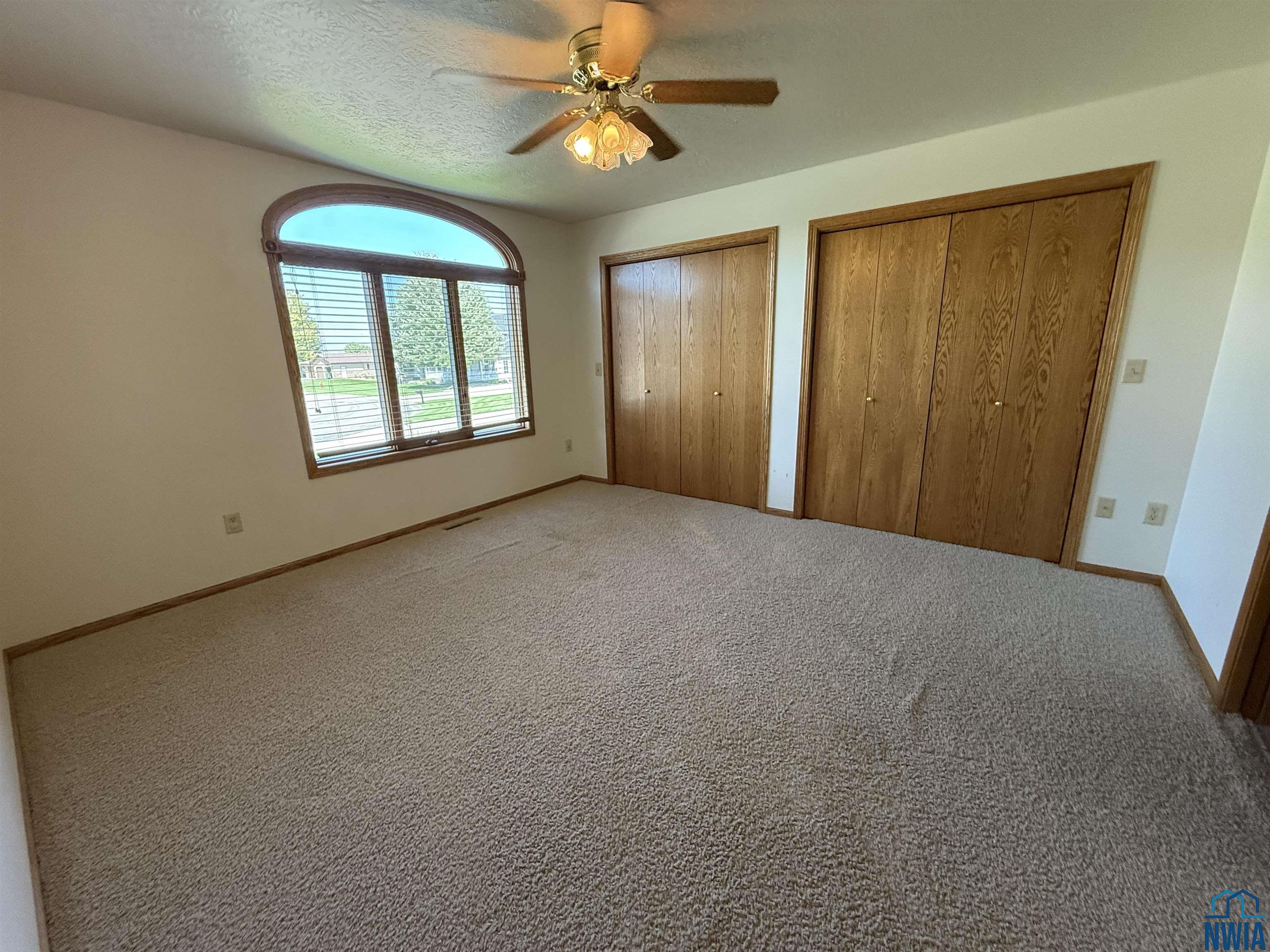MLS #830165