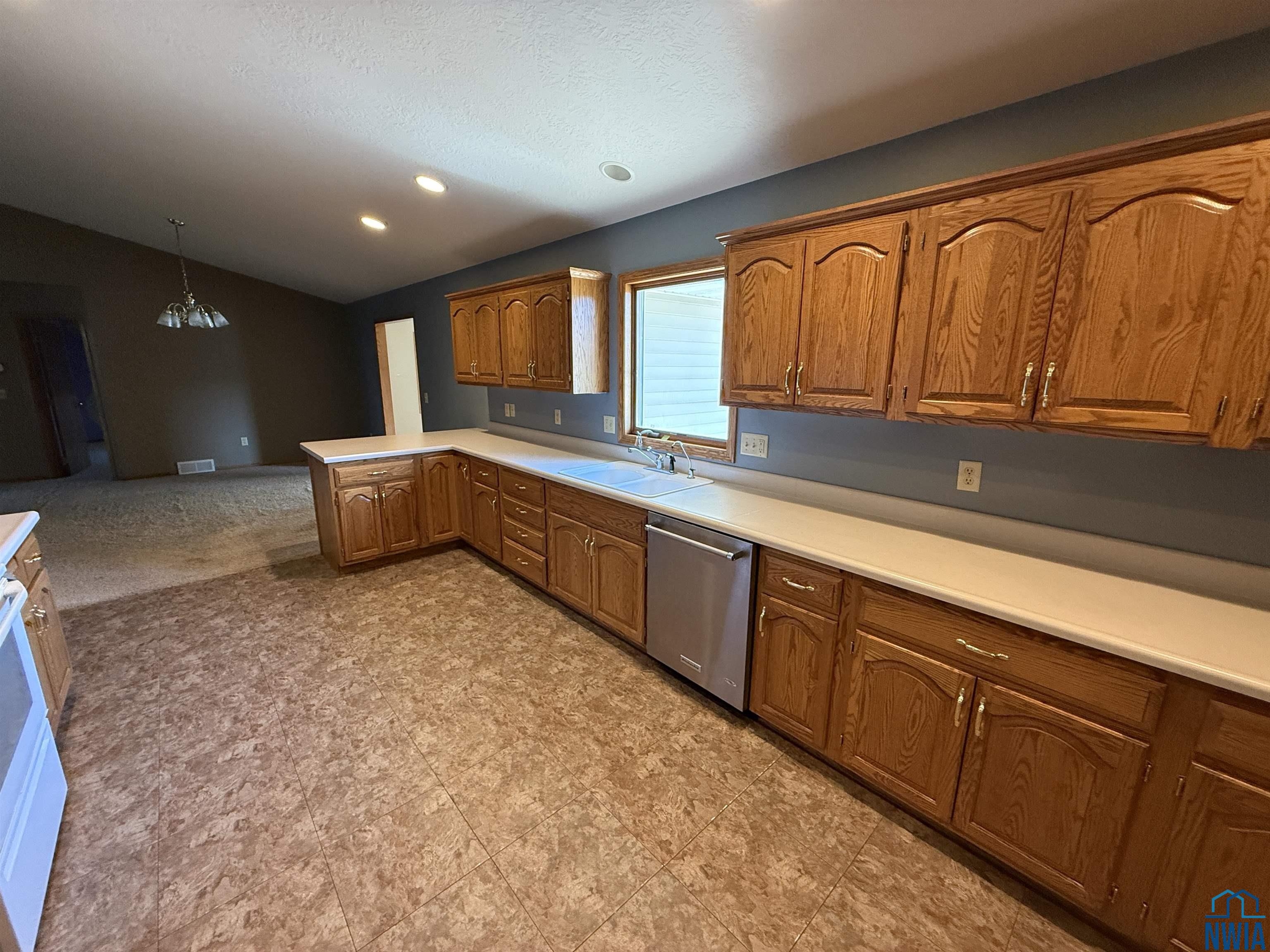 MLS #830165