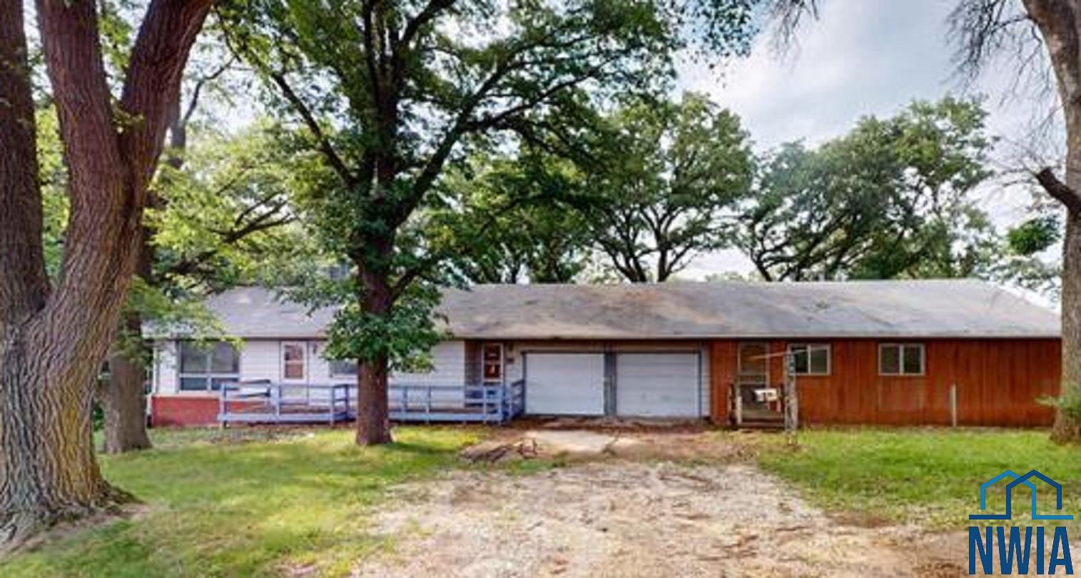 1521 600th, Cherokee, IA 51012 