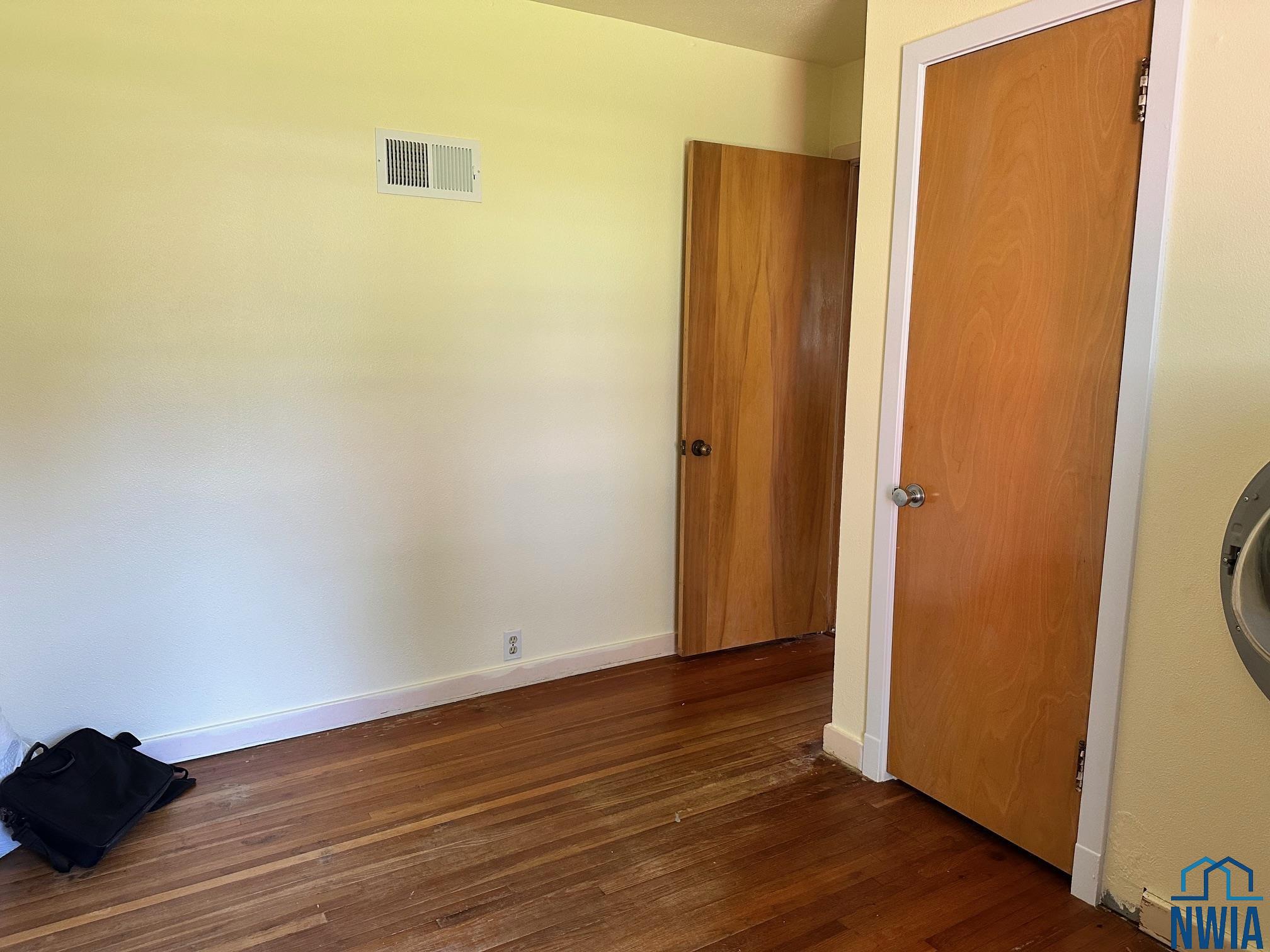 MLS #830177