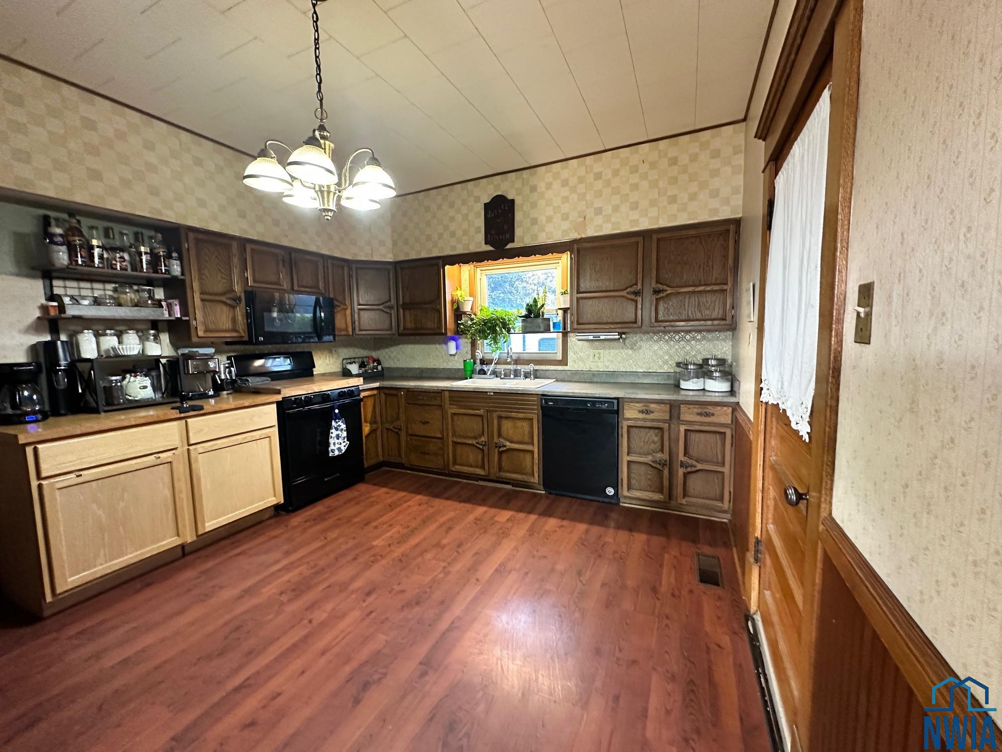 MLS #830181