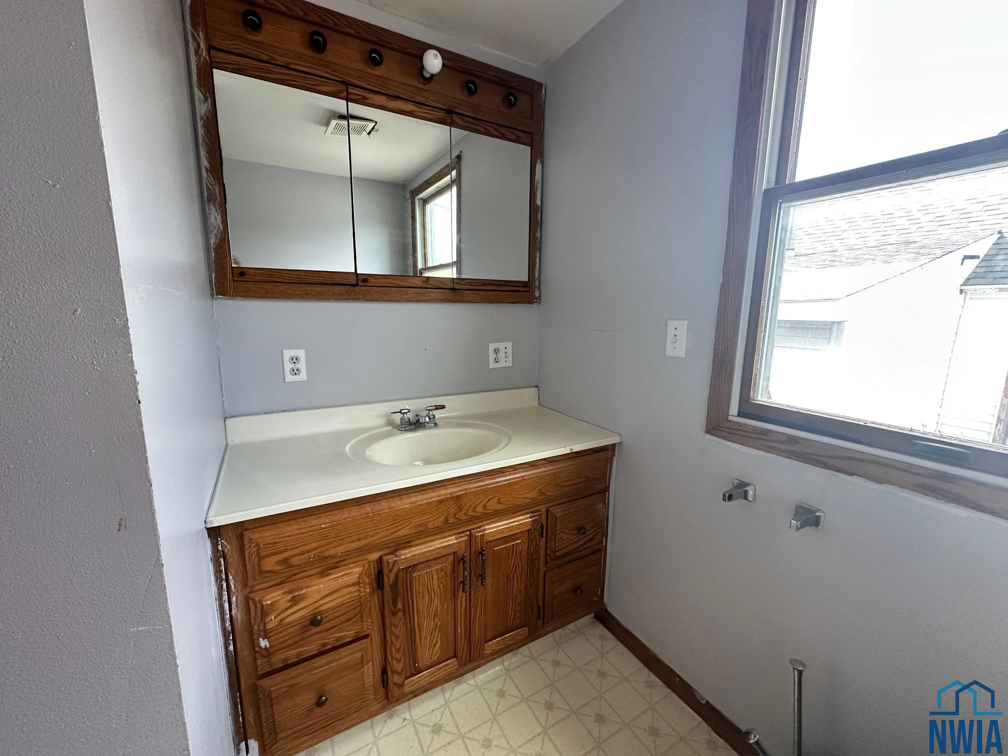 MLS #830193