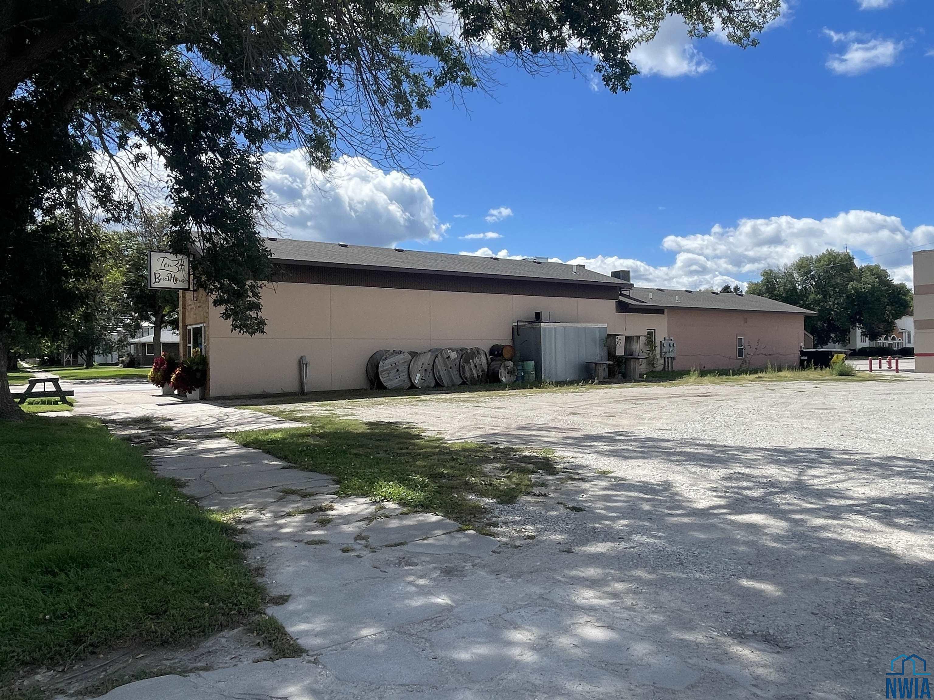MLS #830195
