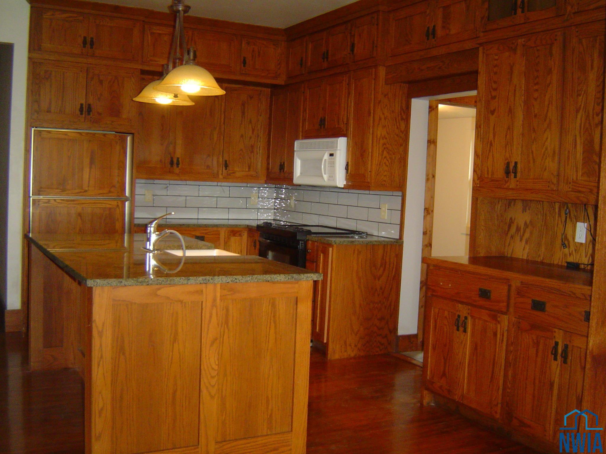 MLS #830196