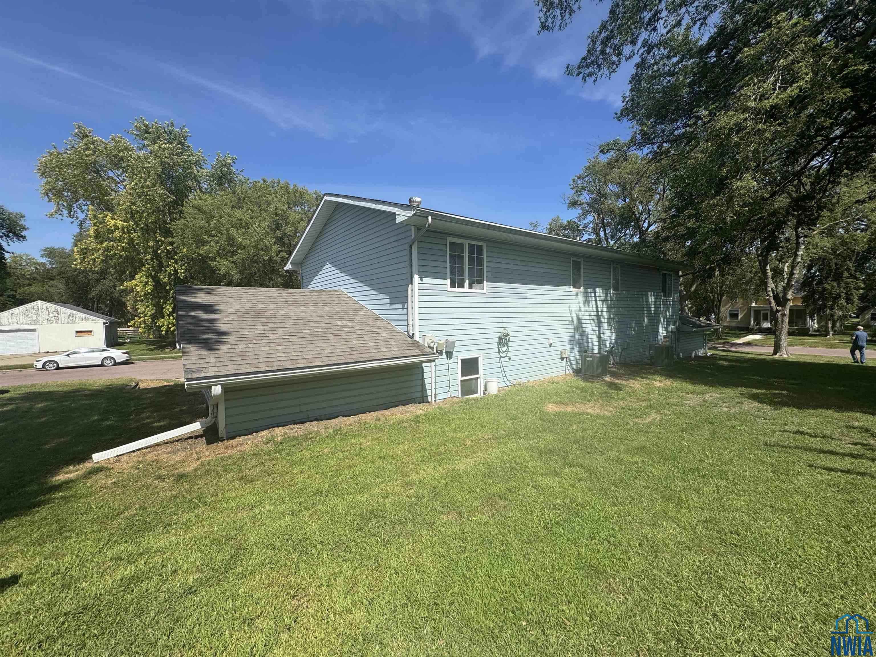 MLS #830200