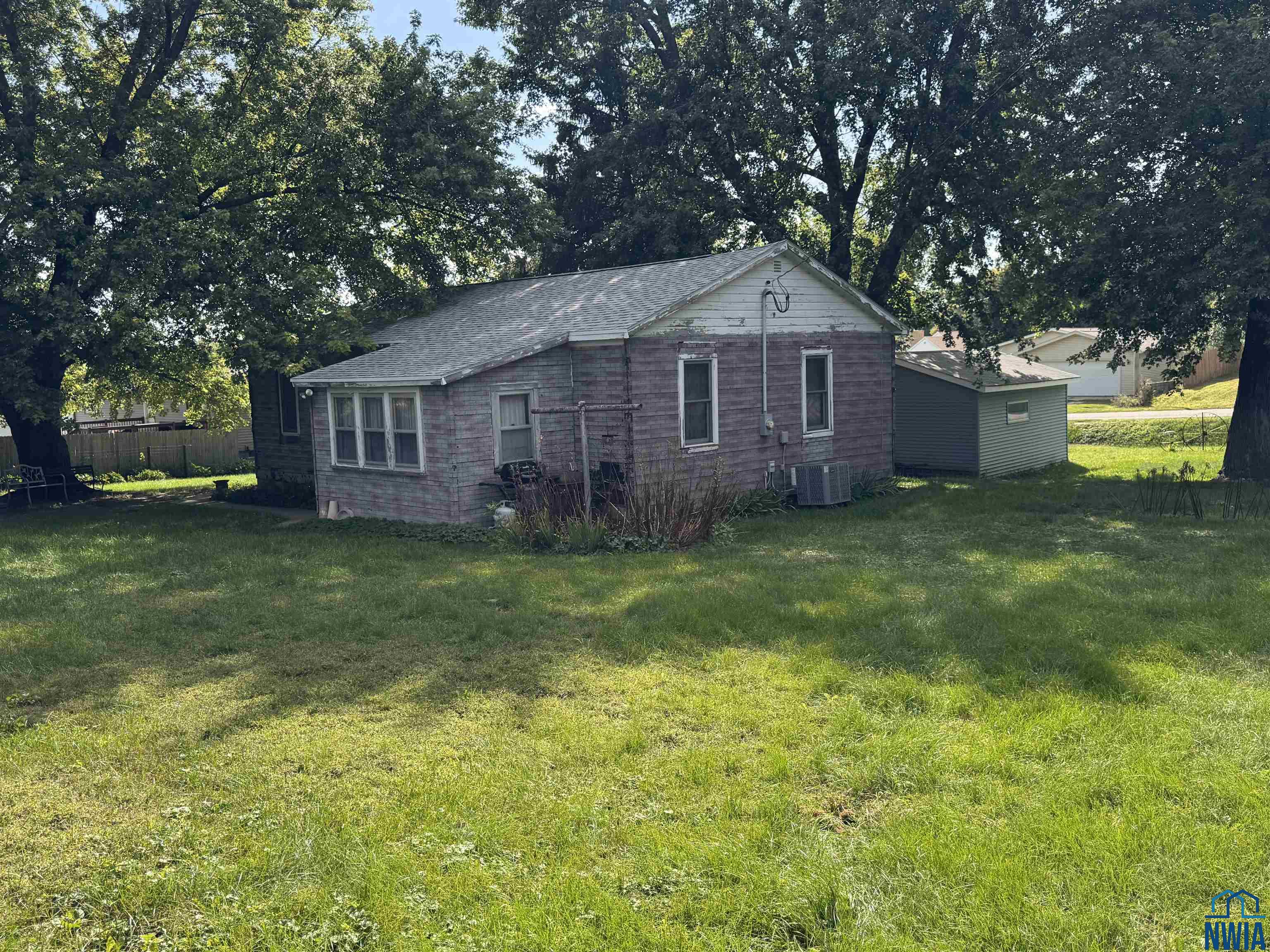 MLS #830204