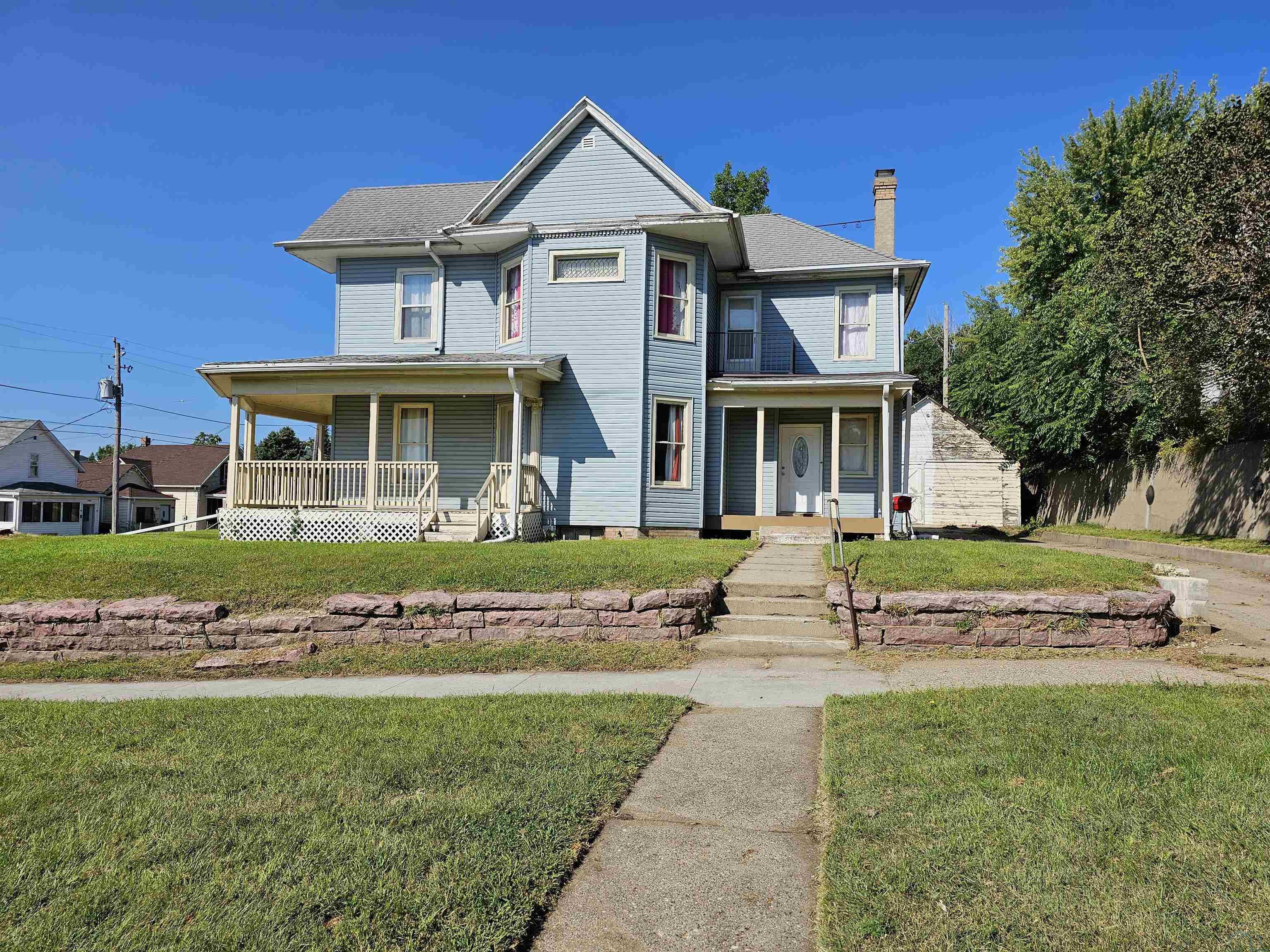 1201 4th Street W, Sioux City, IA 51103 