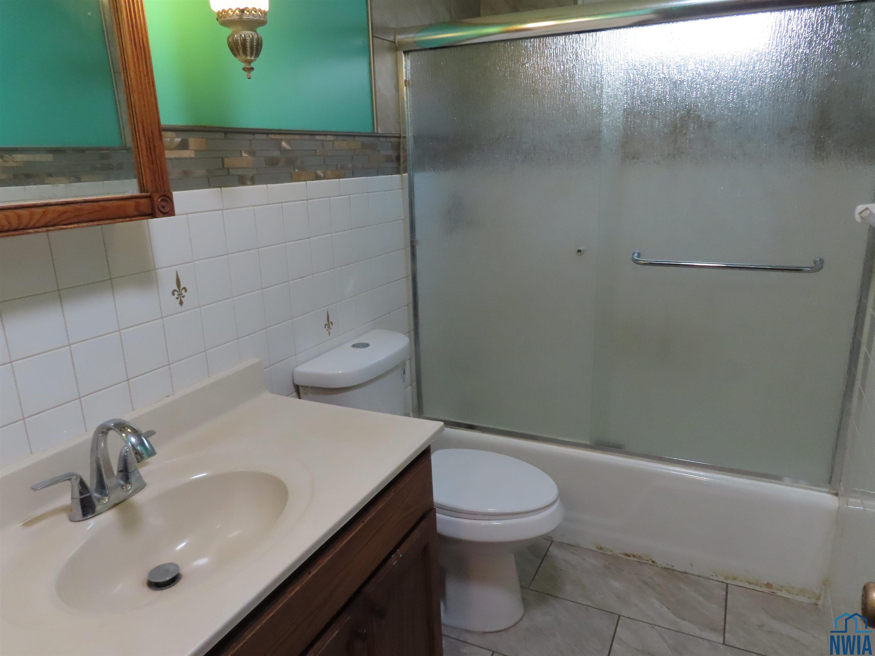 MLS #830233