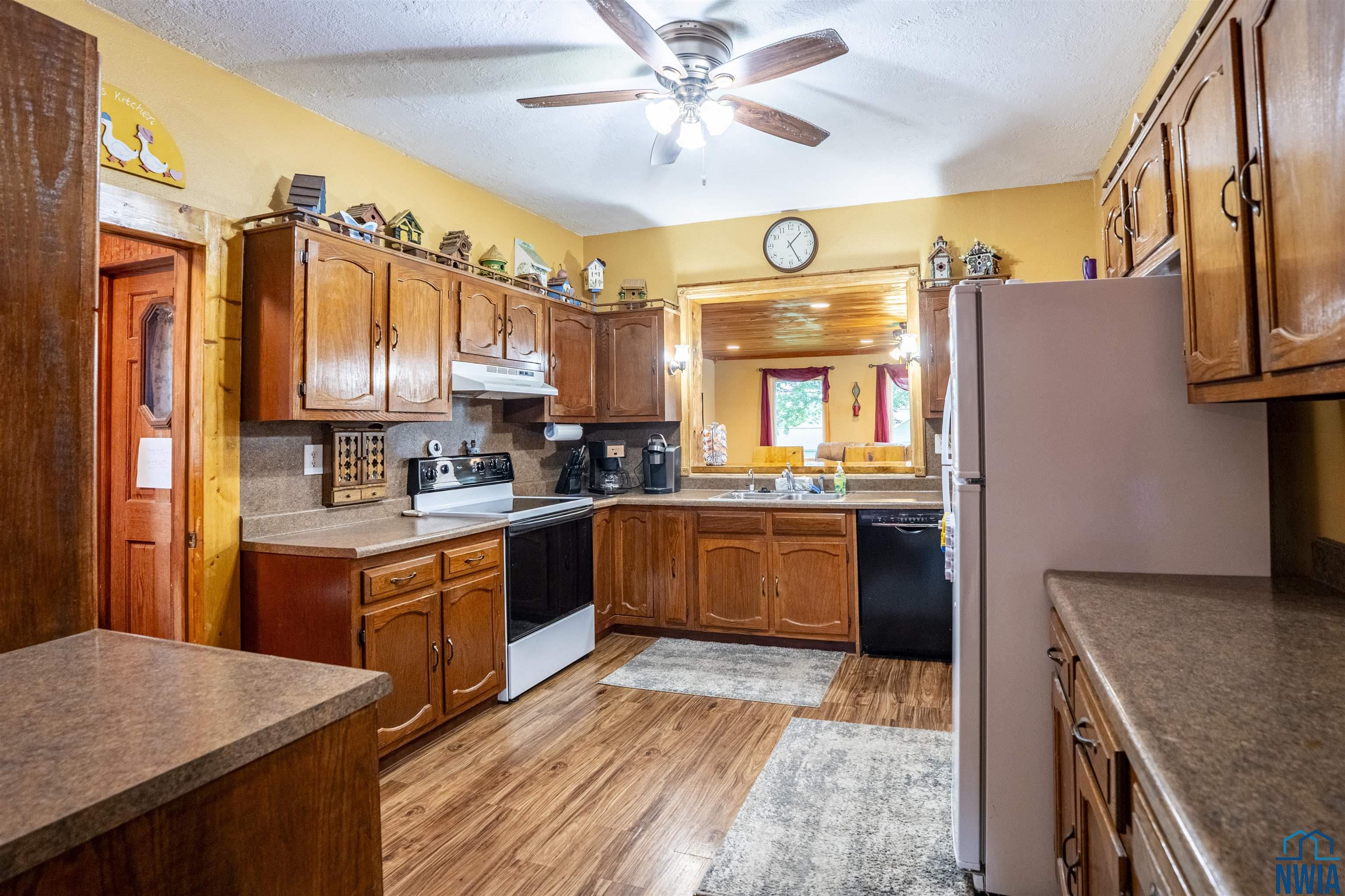 MLS #830256
