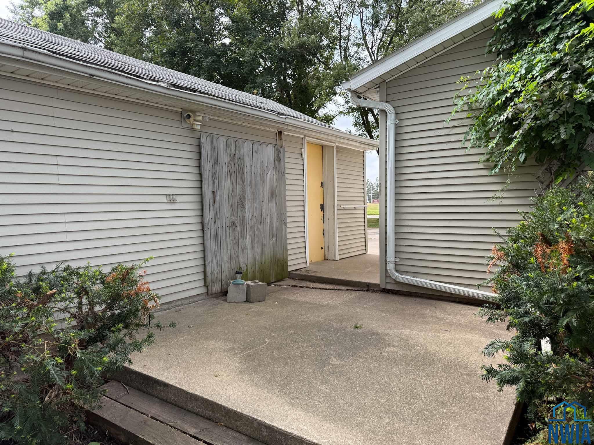 MLS #830275
