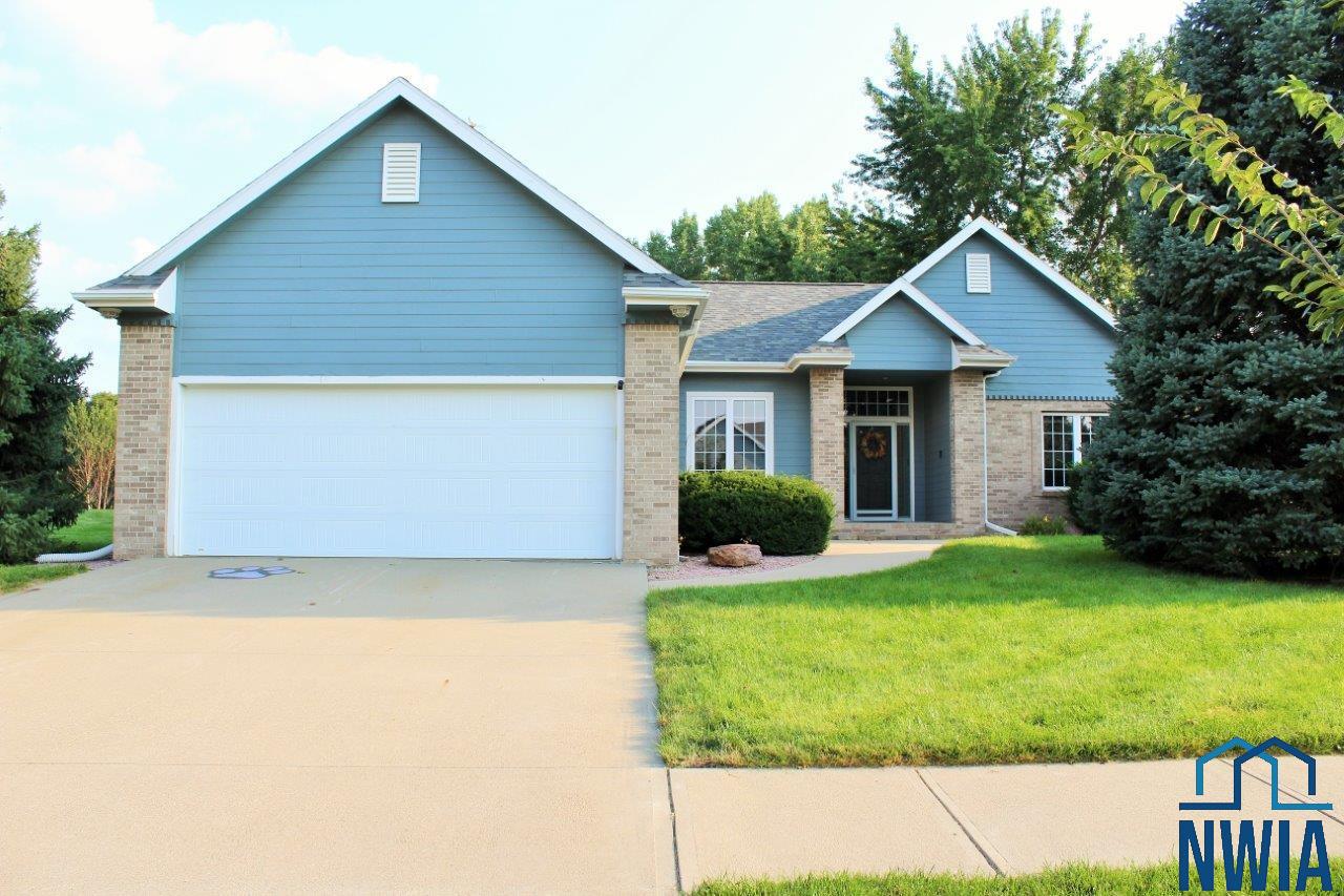 102 LEVEE TRL, Dakota Dunes, SD 57049 