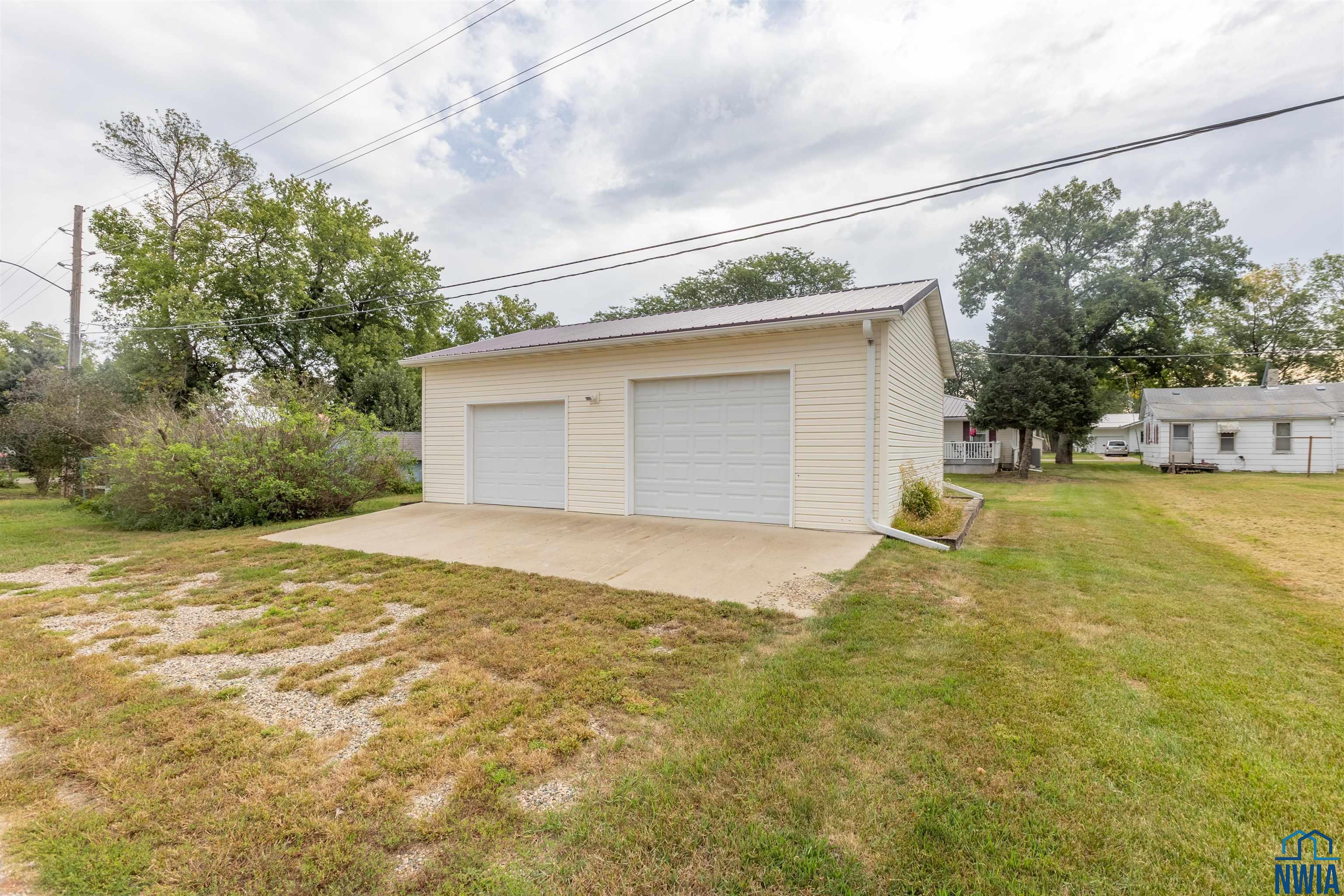 MLS #830301