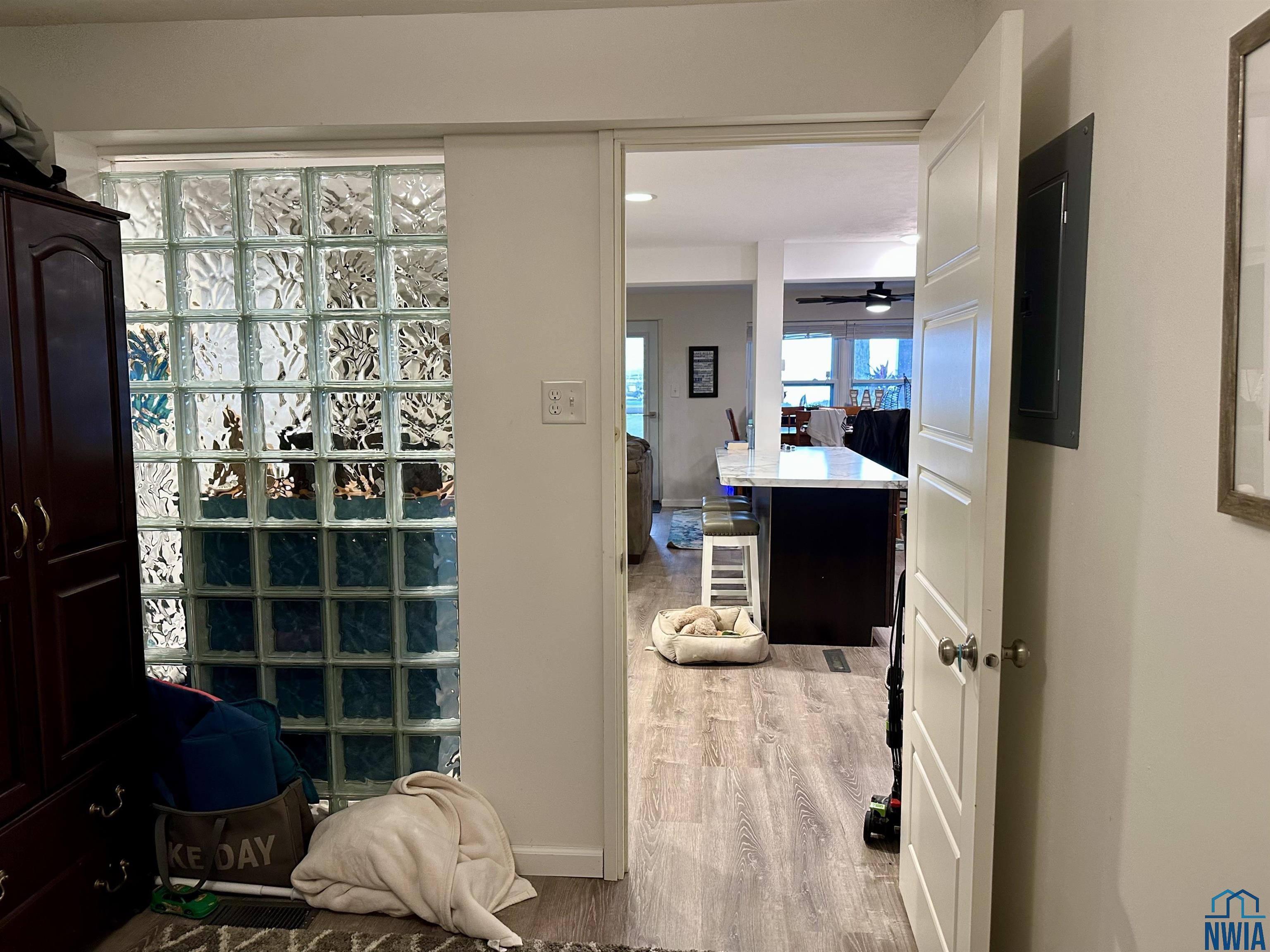 MLS #830305