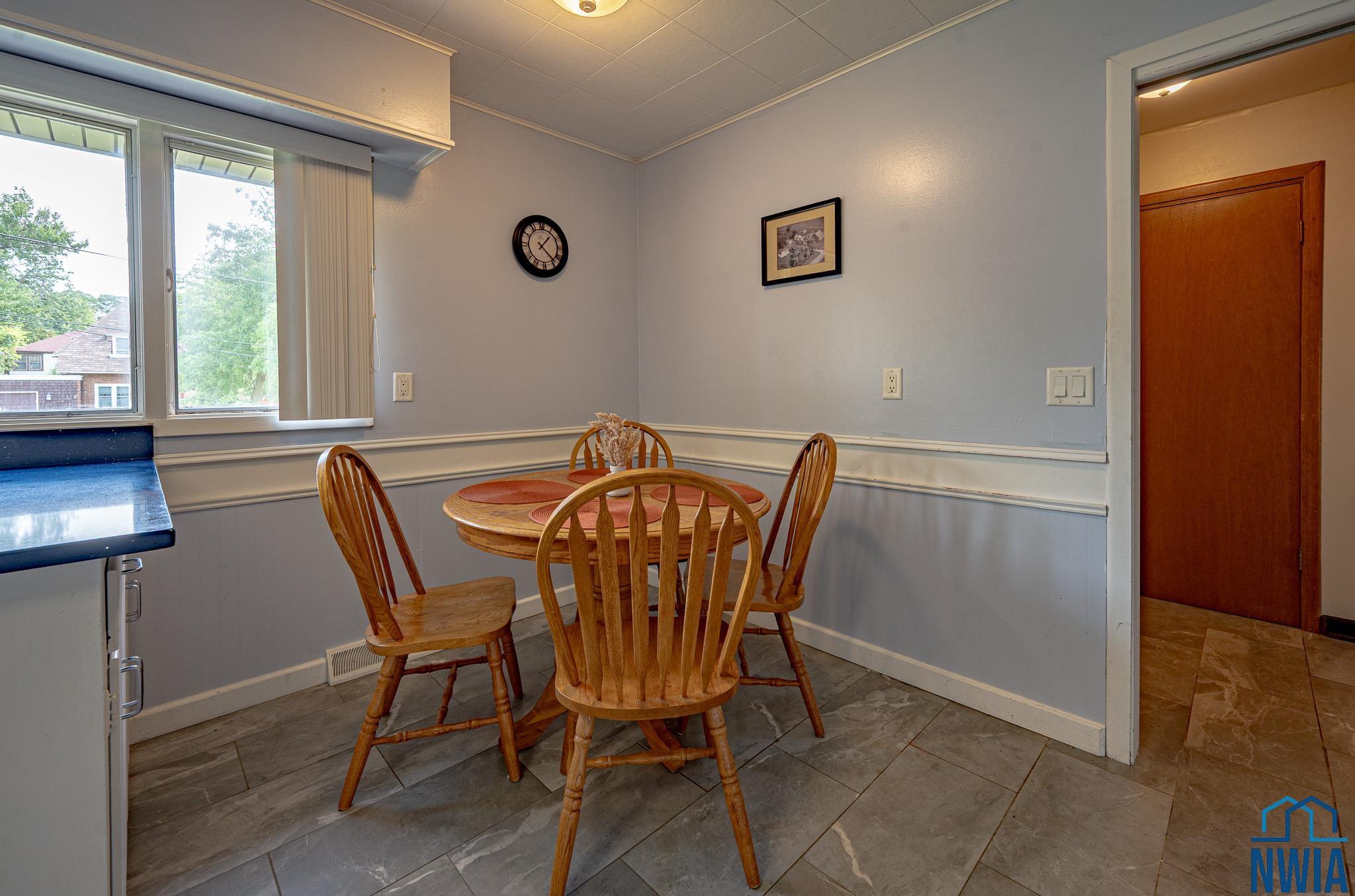 MLS #830324