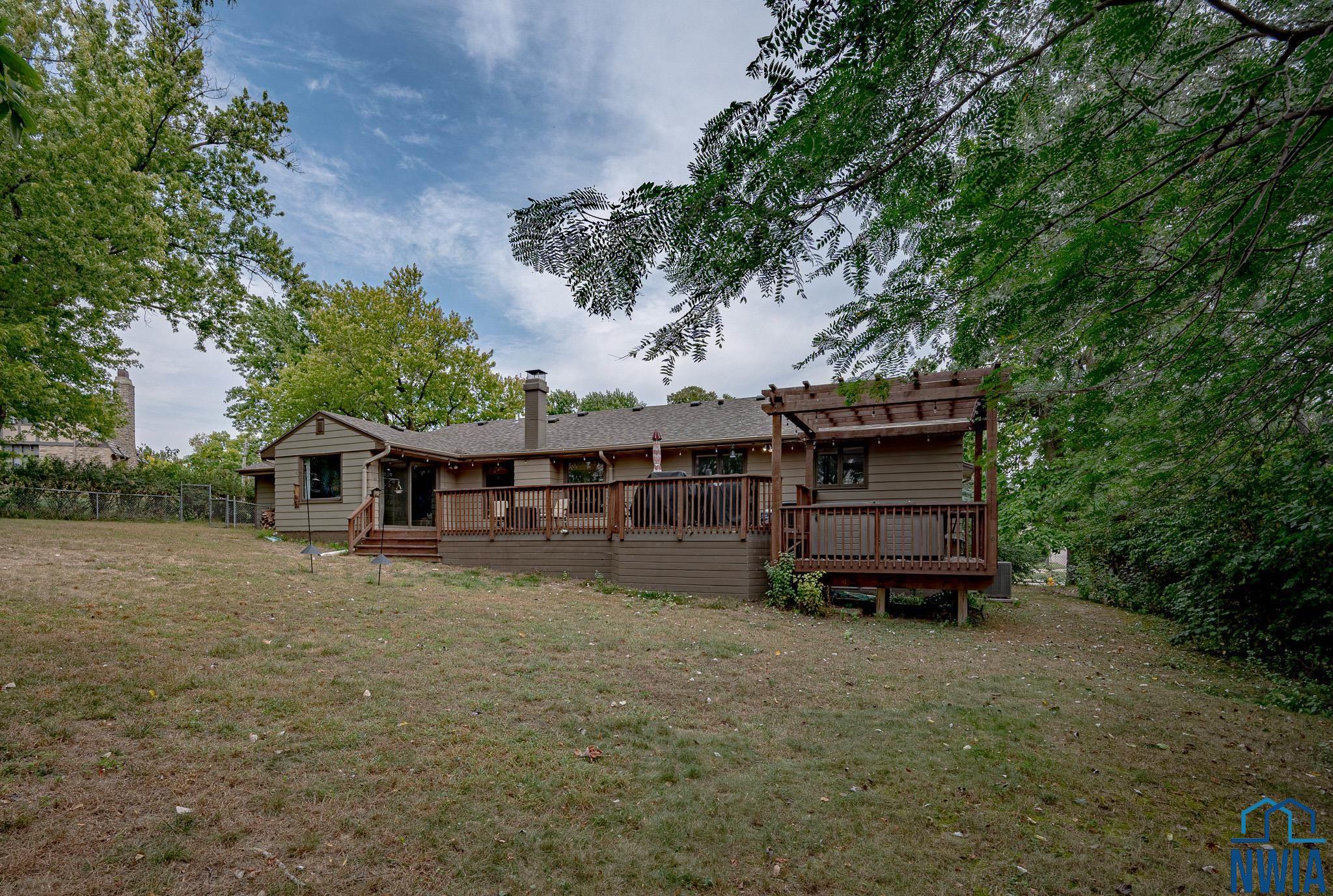 MLS #830324
