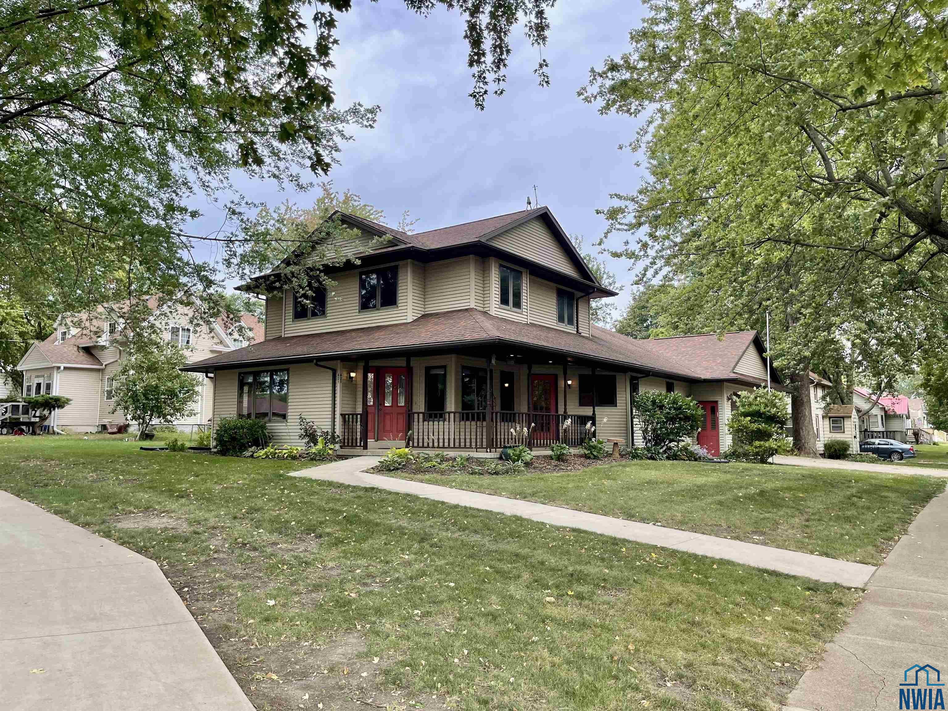 MLS #830325
