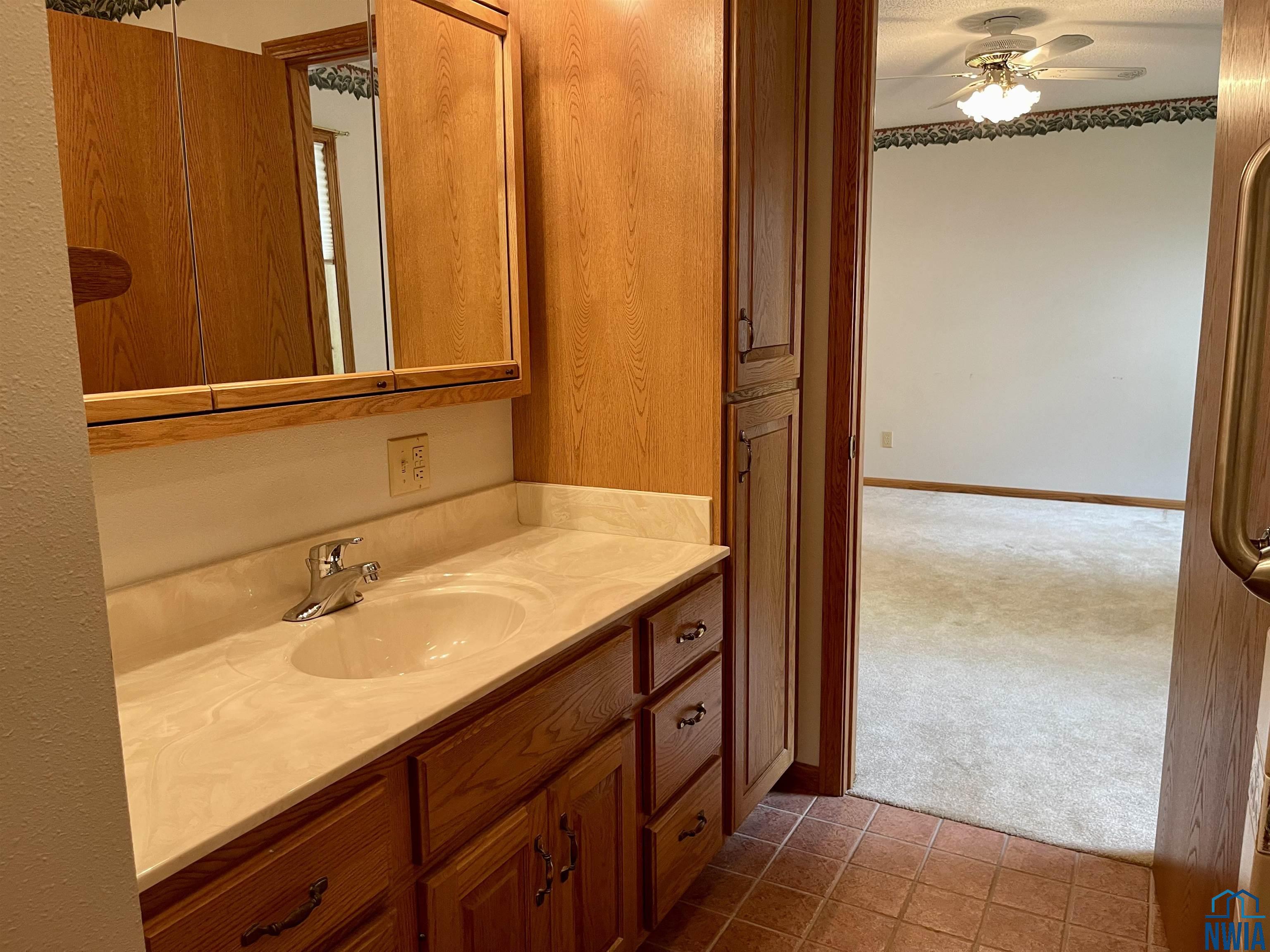 MLS #830325
