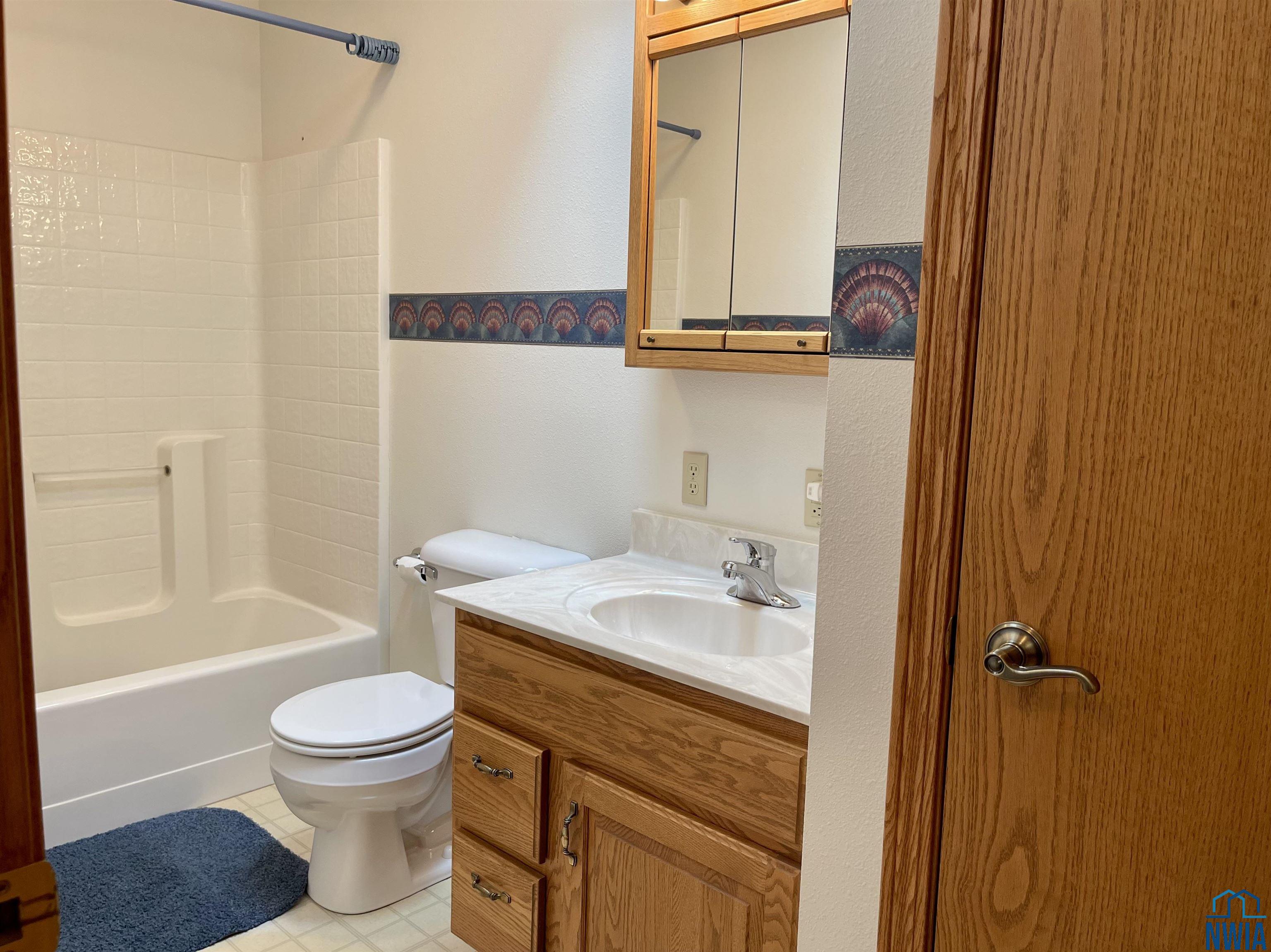 MLS #830325