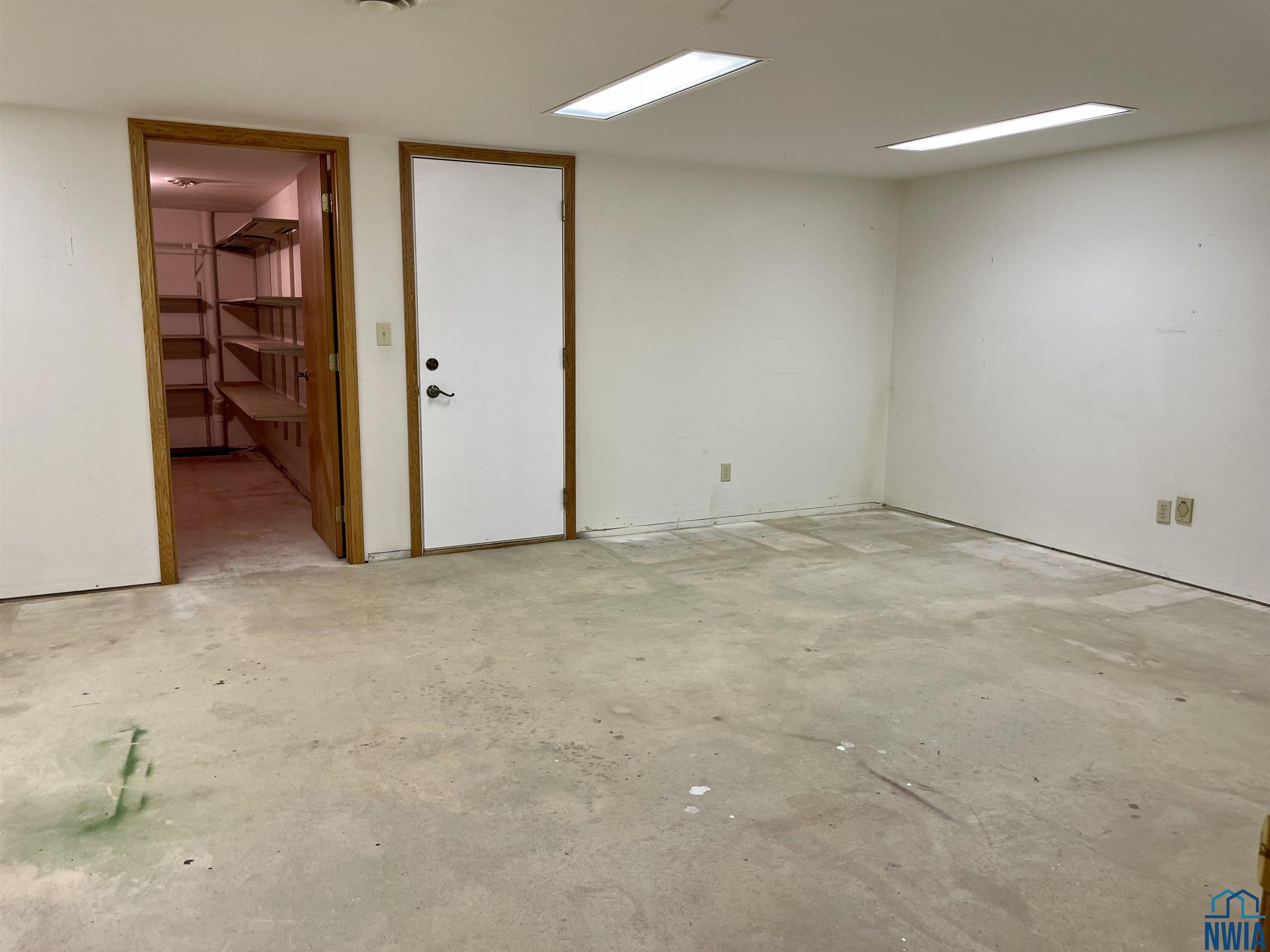 MLS #830325