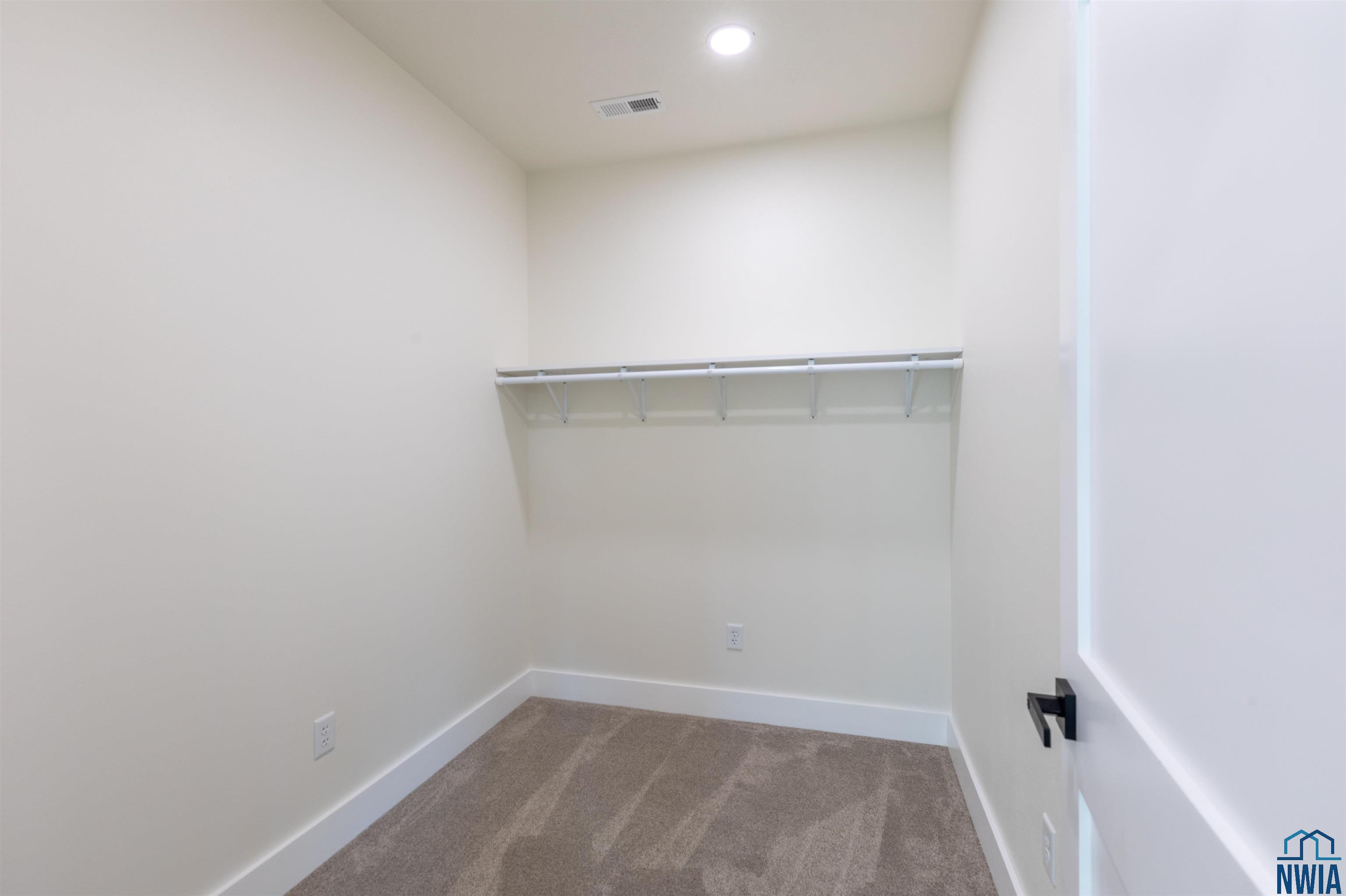 MLS #830333