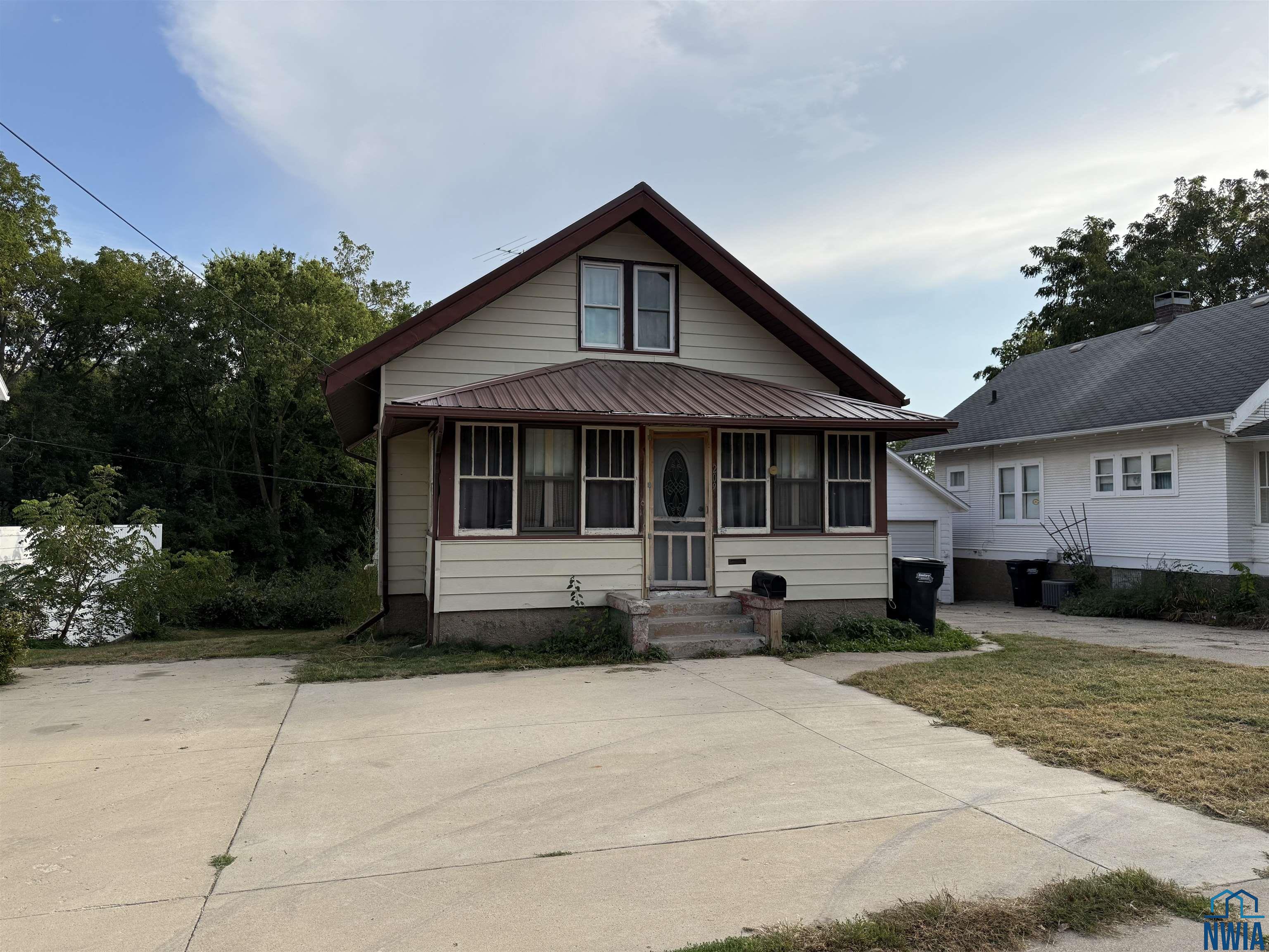 209 BLUFF ST E, Cherokee, IA 51012 