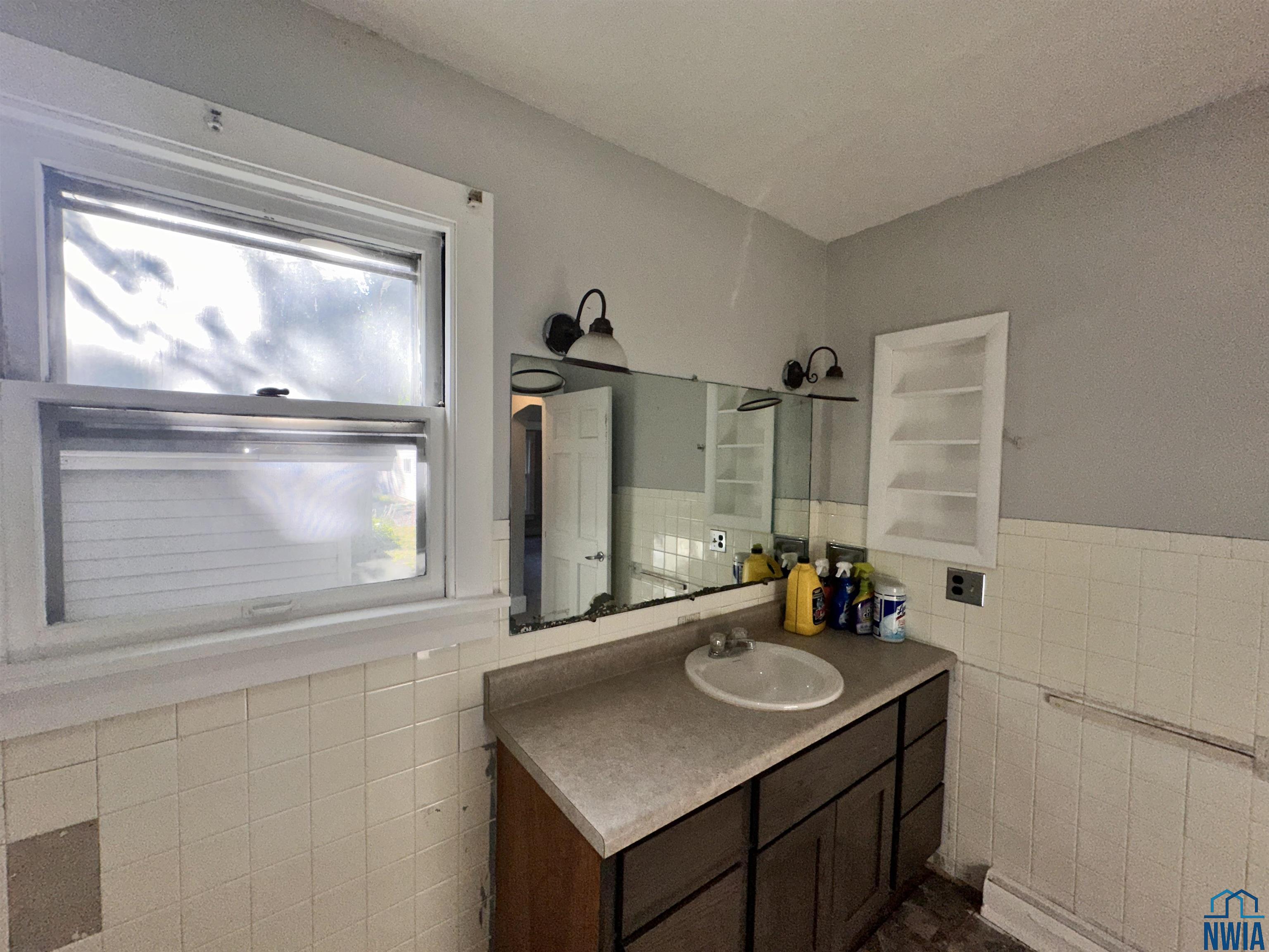 MLS #830352